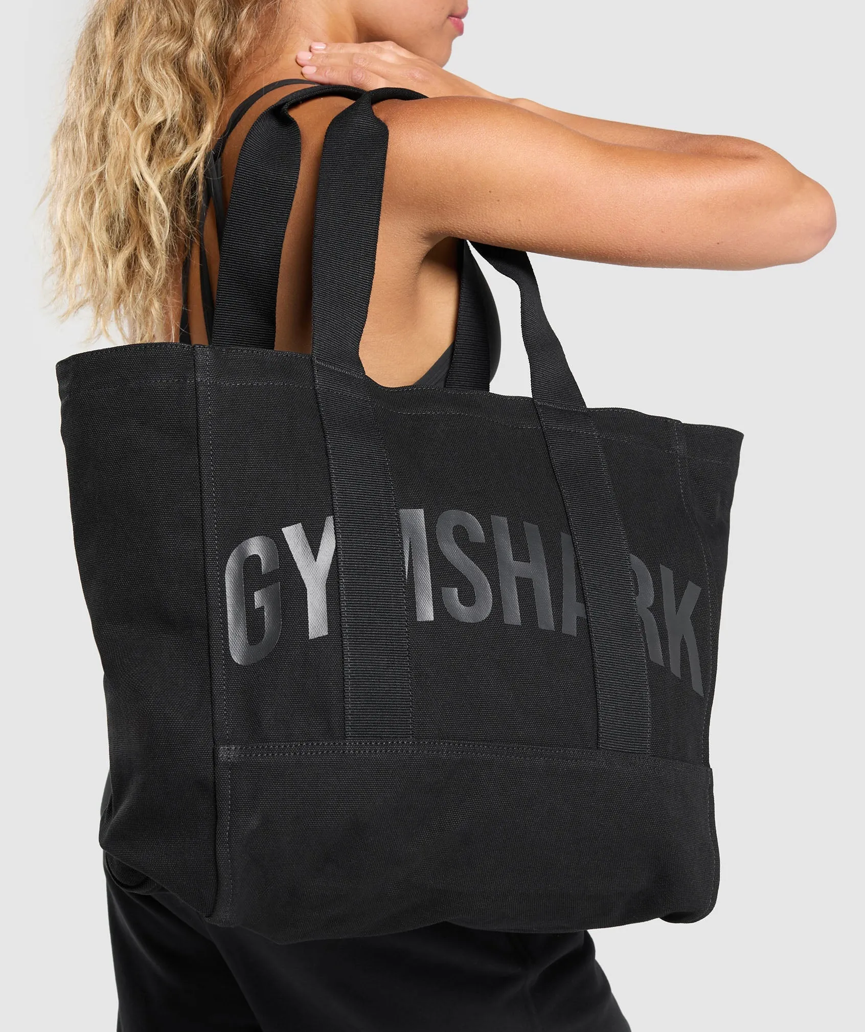Gymshark Power Tote - Black/Asphalt Grey sold by Gymshark product image thumbnail 4