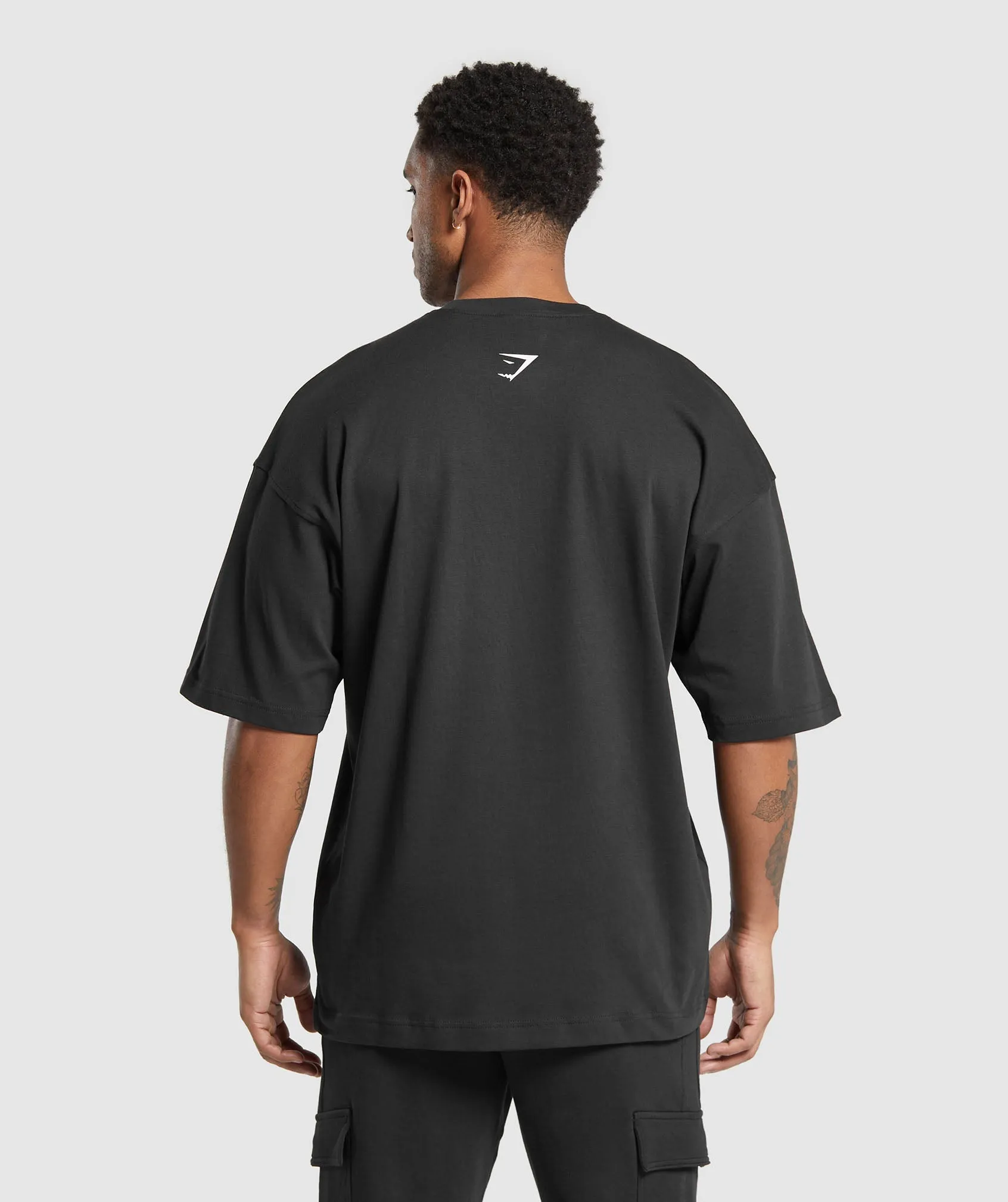 Gymshark Miami Graphic T-Shirt - Black/Dolly Pink sold by Gymshark product image thumbnail 2