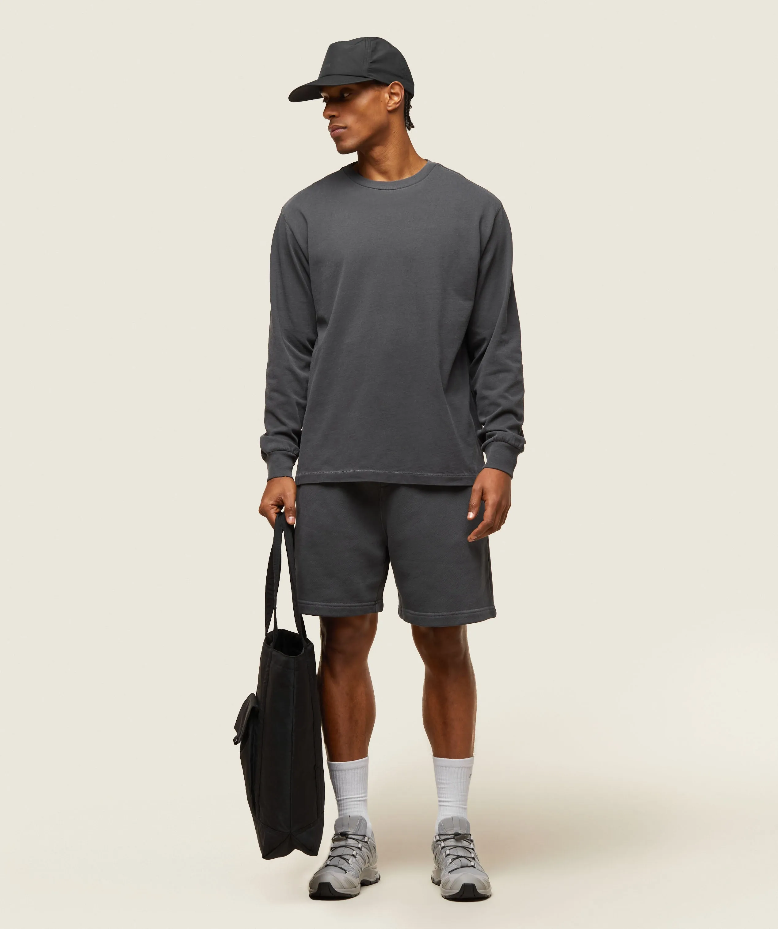 Gymshark everywear Relaxed Long Sleeve Tee - Black sold by Gymshark product image thumbnail 2