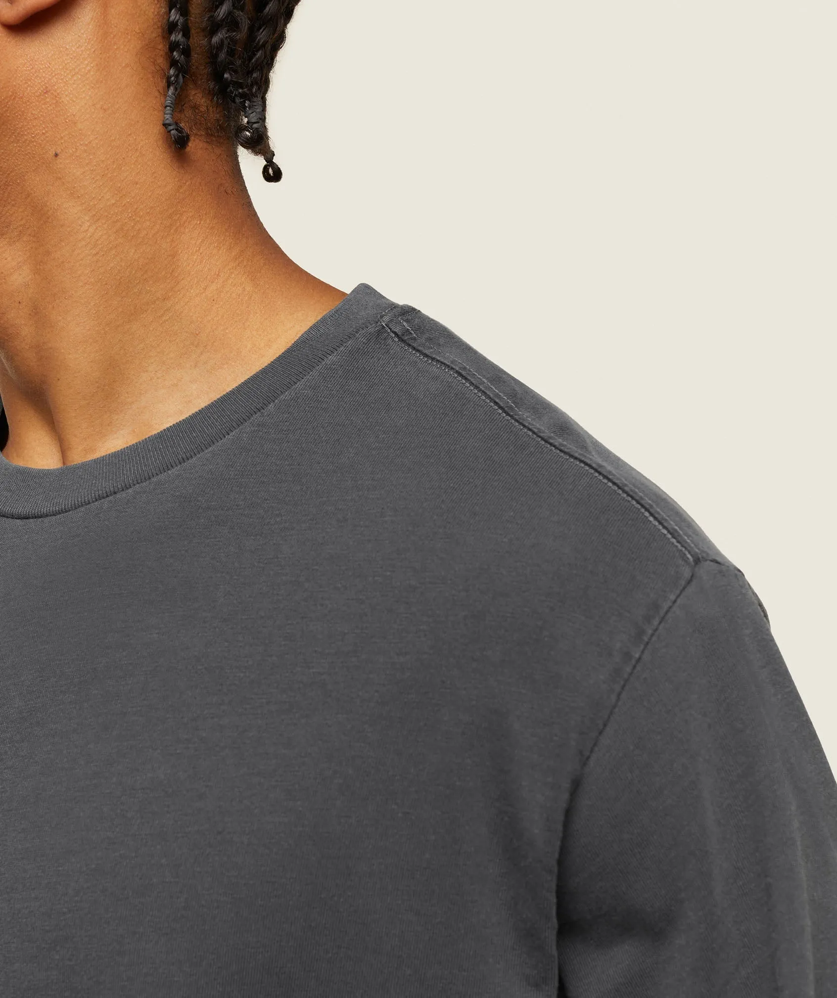 Gymshark everywear Relaxed Long Sleeve Tee - Black sold by Gymshark product image thumbnail 5