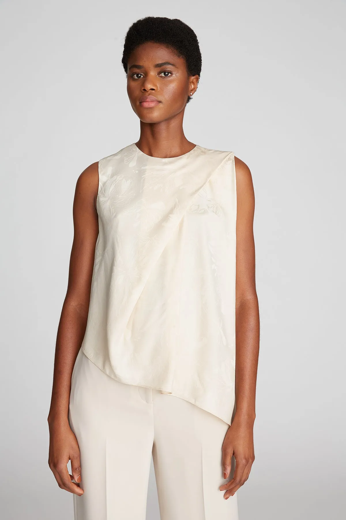 Whitley Top In Floral Jacquard sold by H by Halston