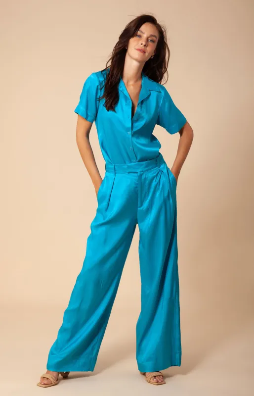 Liberty Solid Button Up Top sold by Hale Bob