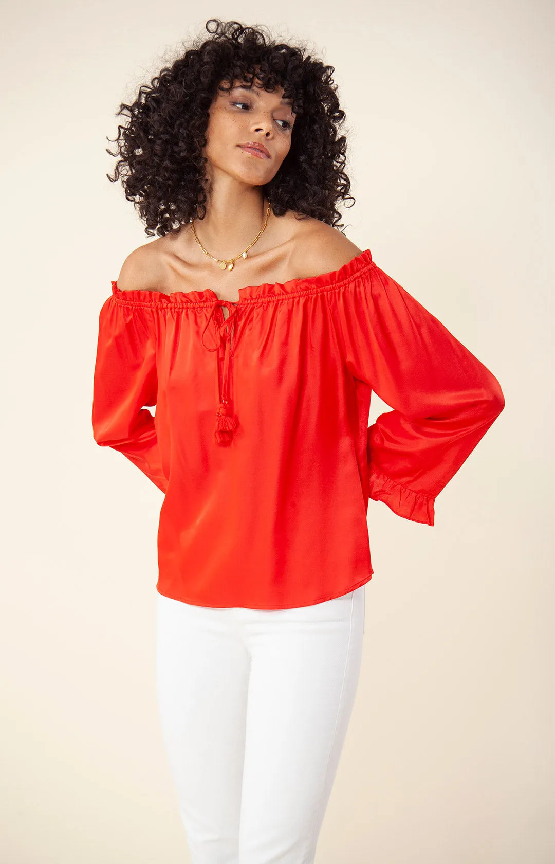 Indre Solid Top sold by Hale Bob