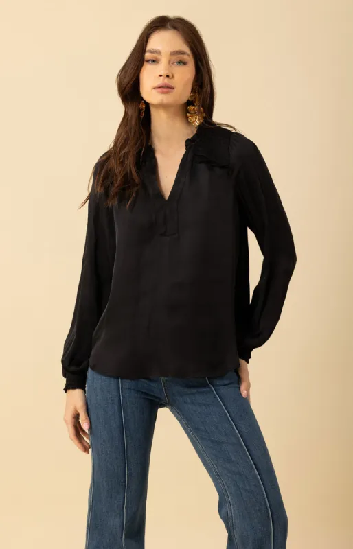 Ariah Solid Top sold by Hale Bob