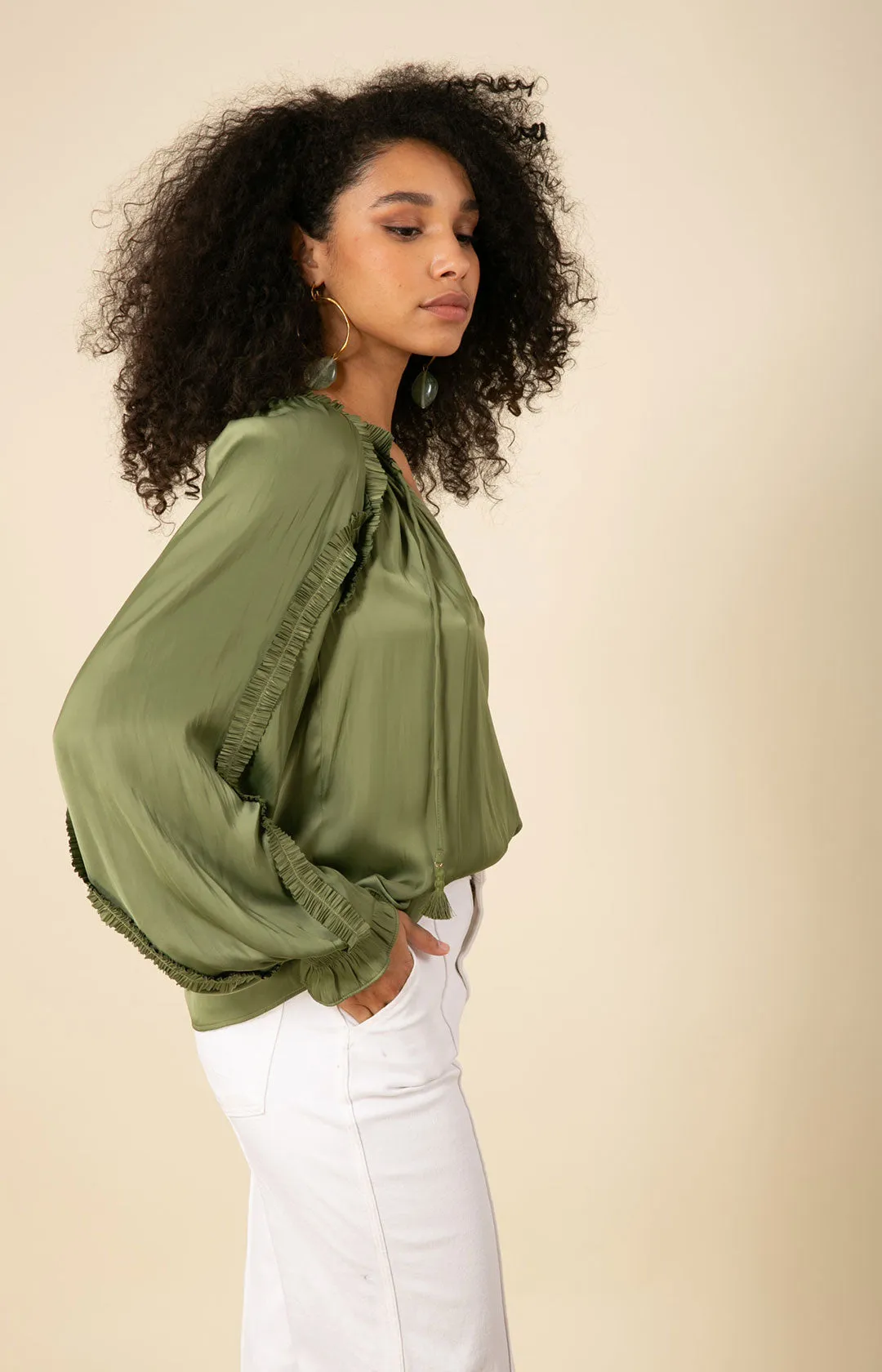 Remington Pleated Solid Top sold by Hale Bob product image thumbnail 4