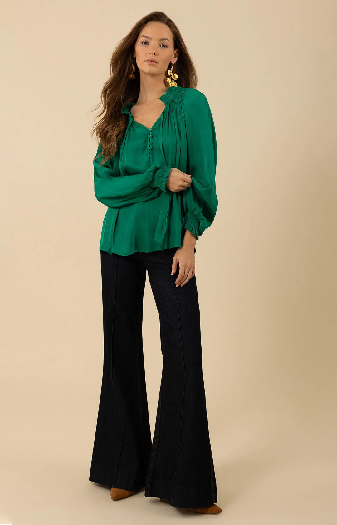 Sarai Solid Top sold by Hale Bob