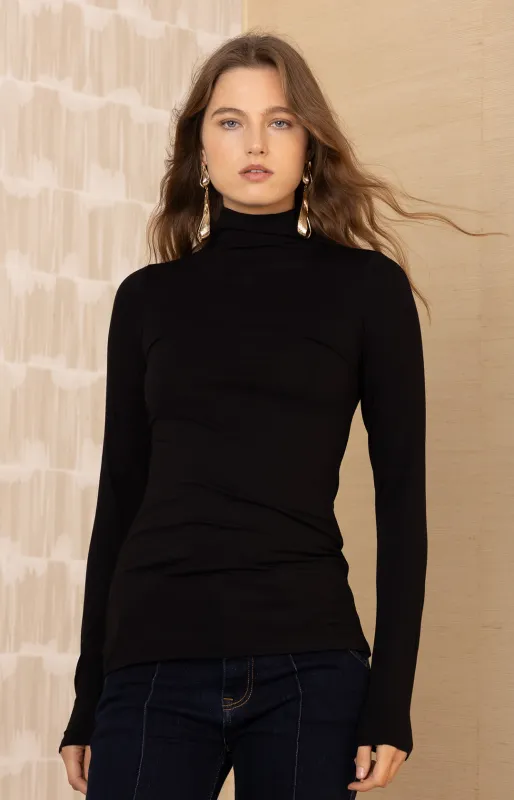 Chandier Top sold by Hale Bob