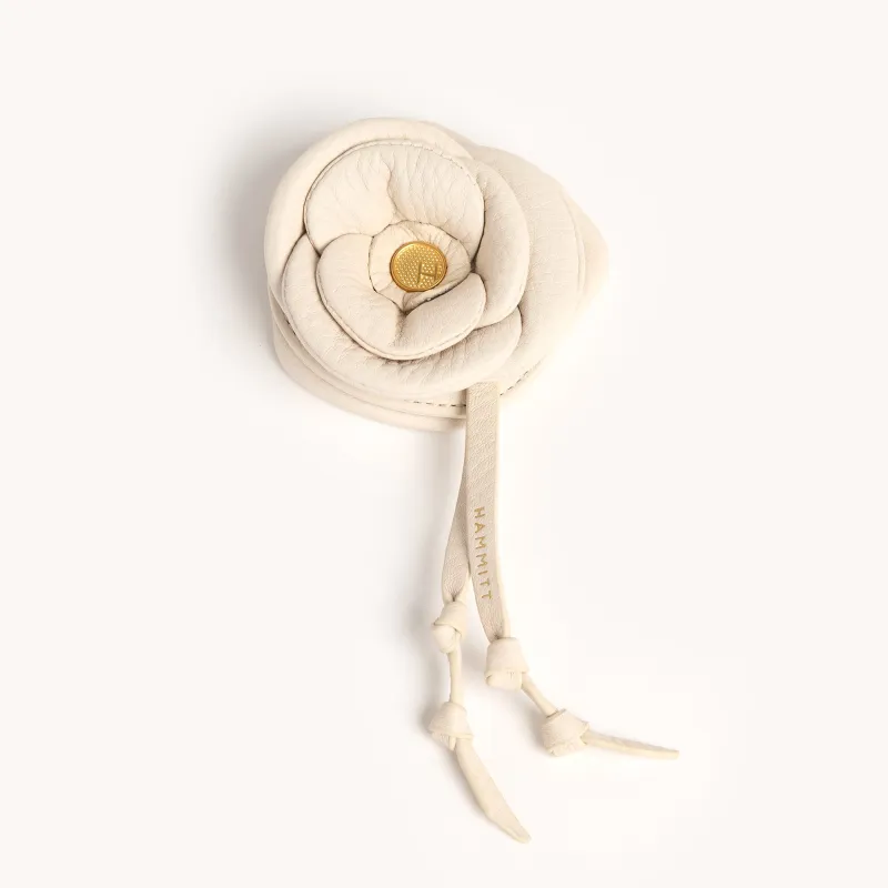 Vince Floral Charm | Calla Lily White/Brushed Gold sold by Hammitt