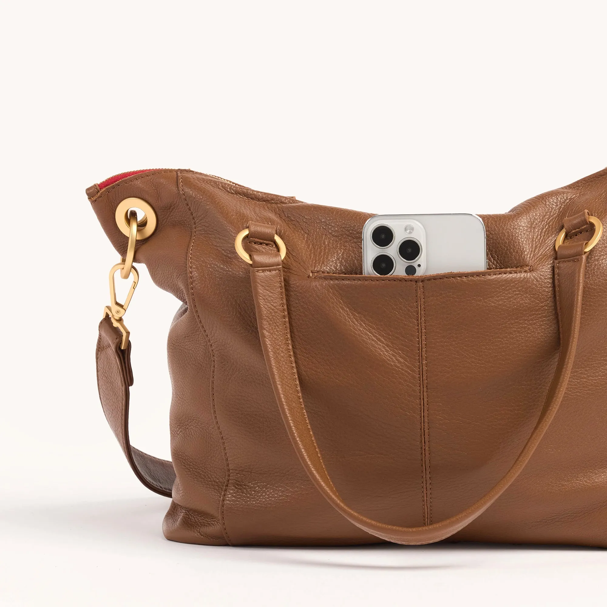 Daniel | Mahogany Pebble/Brushed Gold Red Zip | Lrg sold by Hammitt product image thumbnail 5