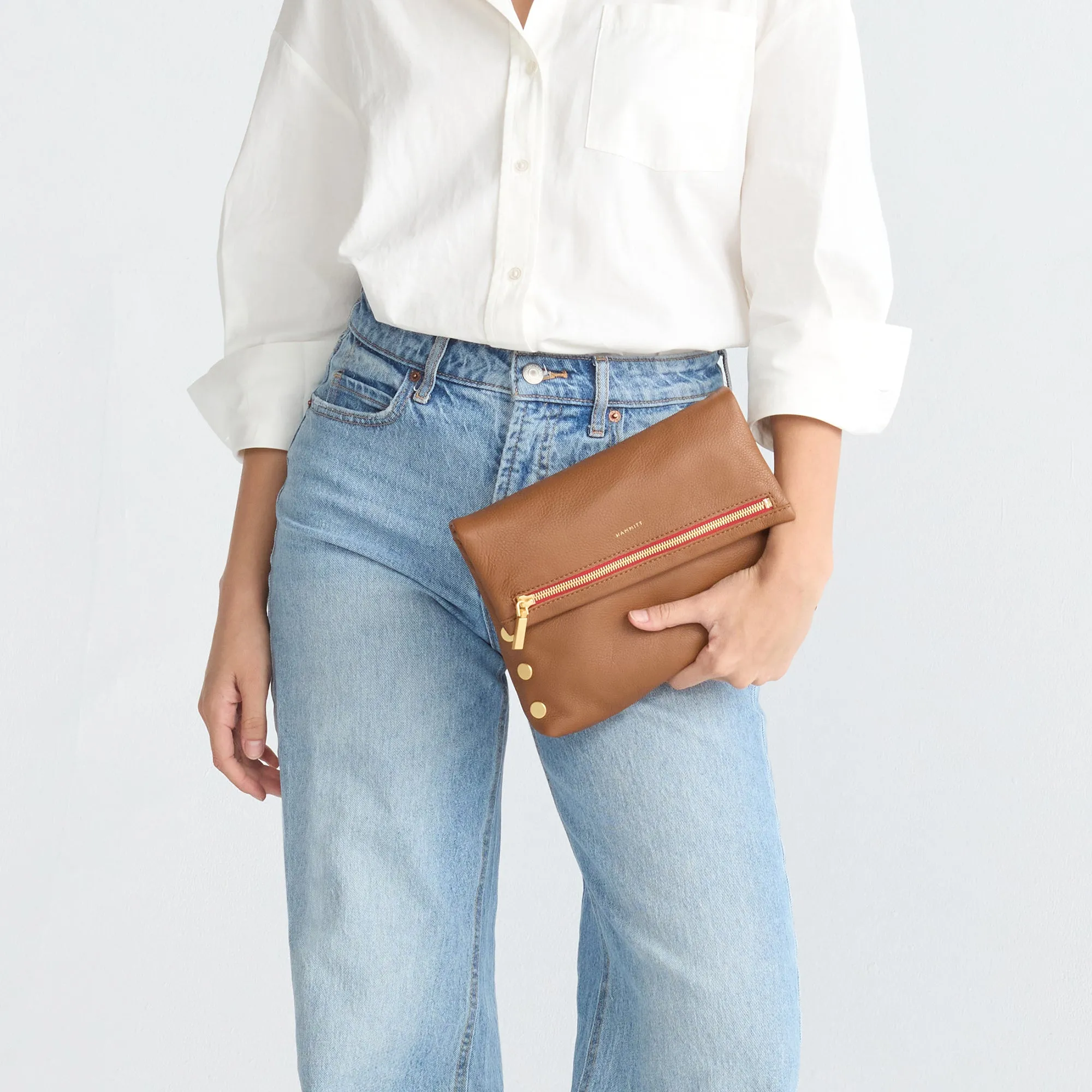 VIP | Mahogany Pebble/Brushed Gold Red Zip | Med sold by Hammitt product image thumbnail 3