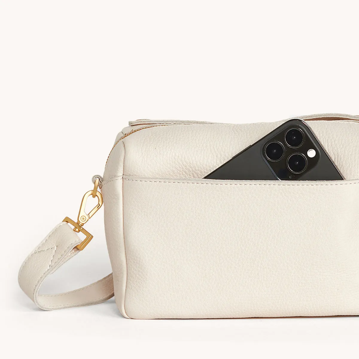 Evan Crossbody | Calla Lily White/Brushed Gold | Sml sold by Hammitt product image thumbnail 3