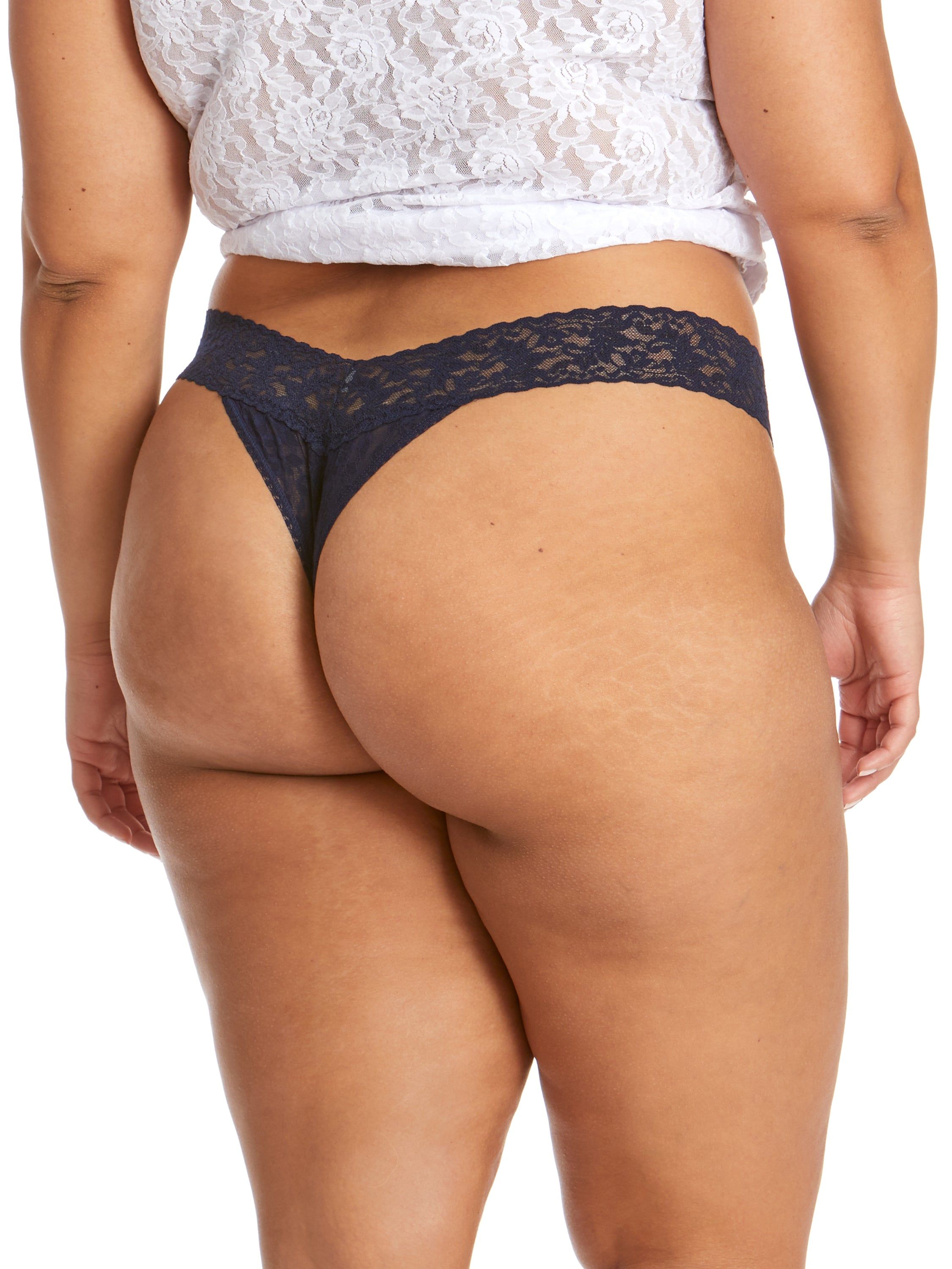 Plus Size Signature Lace Original Rise Thong sold by Hanky Panky product image thumbnail 8