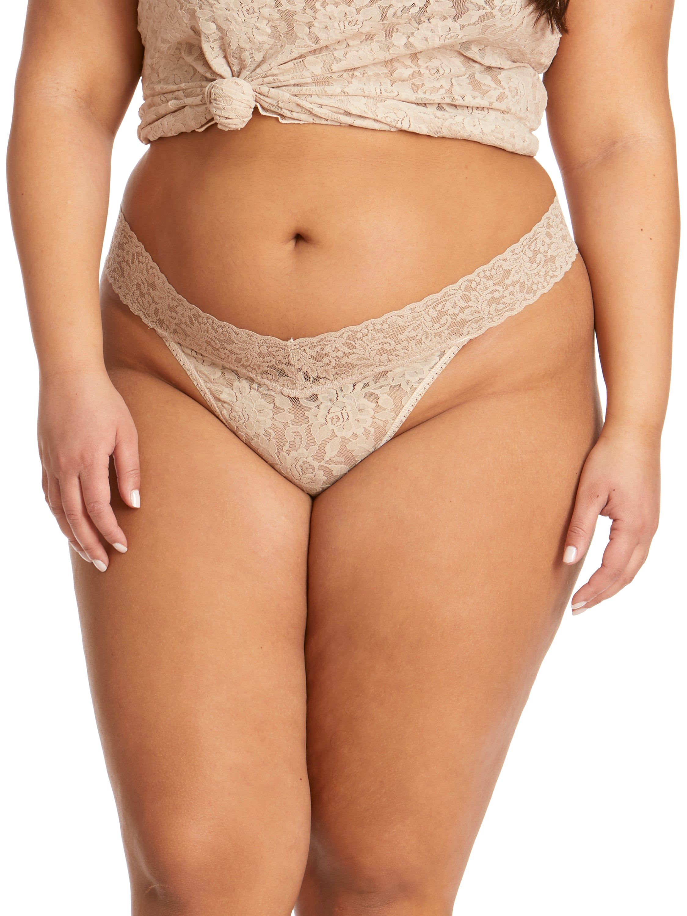 Plus Size Signature Lace Original Rise Thong sold by Hanky Panky product image thumbnail 2
