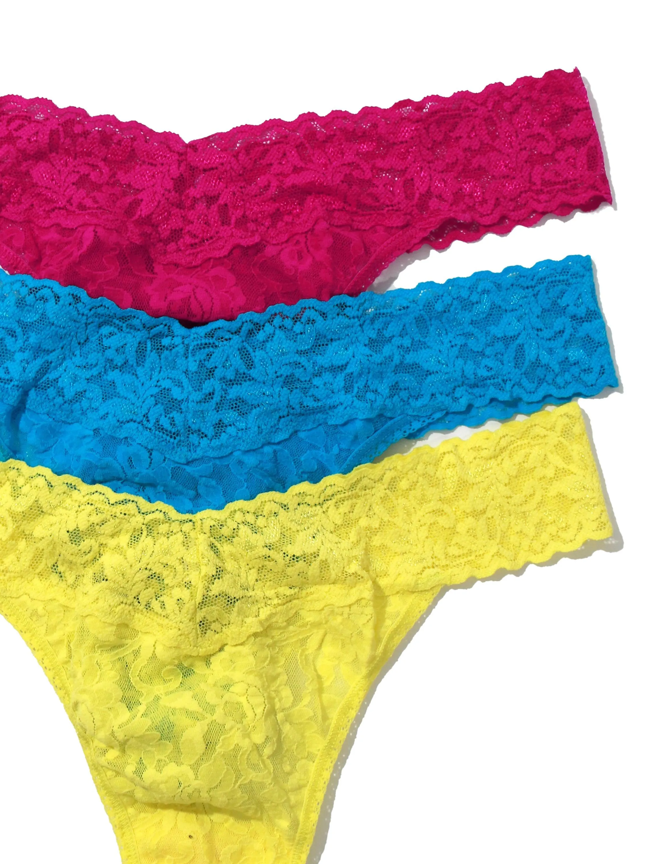 3 Pack Signature Lace Original Rise Thongs in Printed Box Sale sold by Hanky Panky product image thumbnail 2
