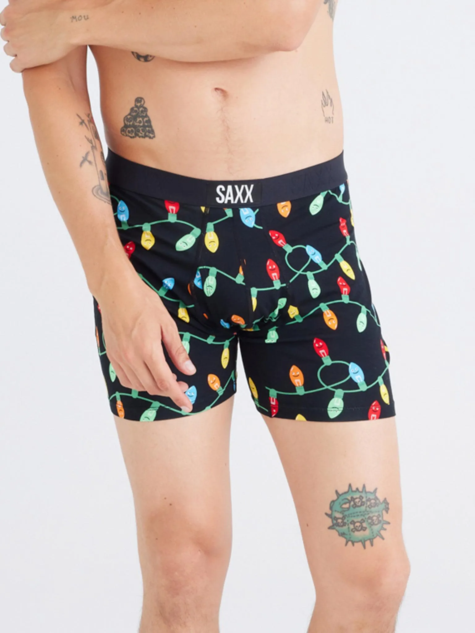 Signature Lace Low Rise Thong And Saxx Super Soft Vibe Boxer Brief sold by Hanky Panky product image thumbnail 4