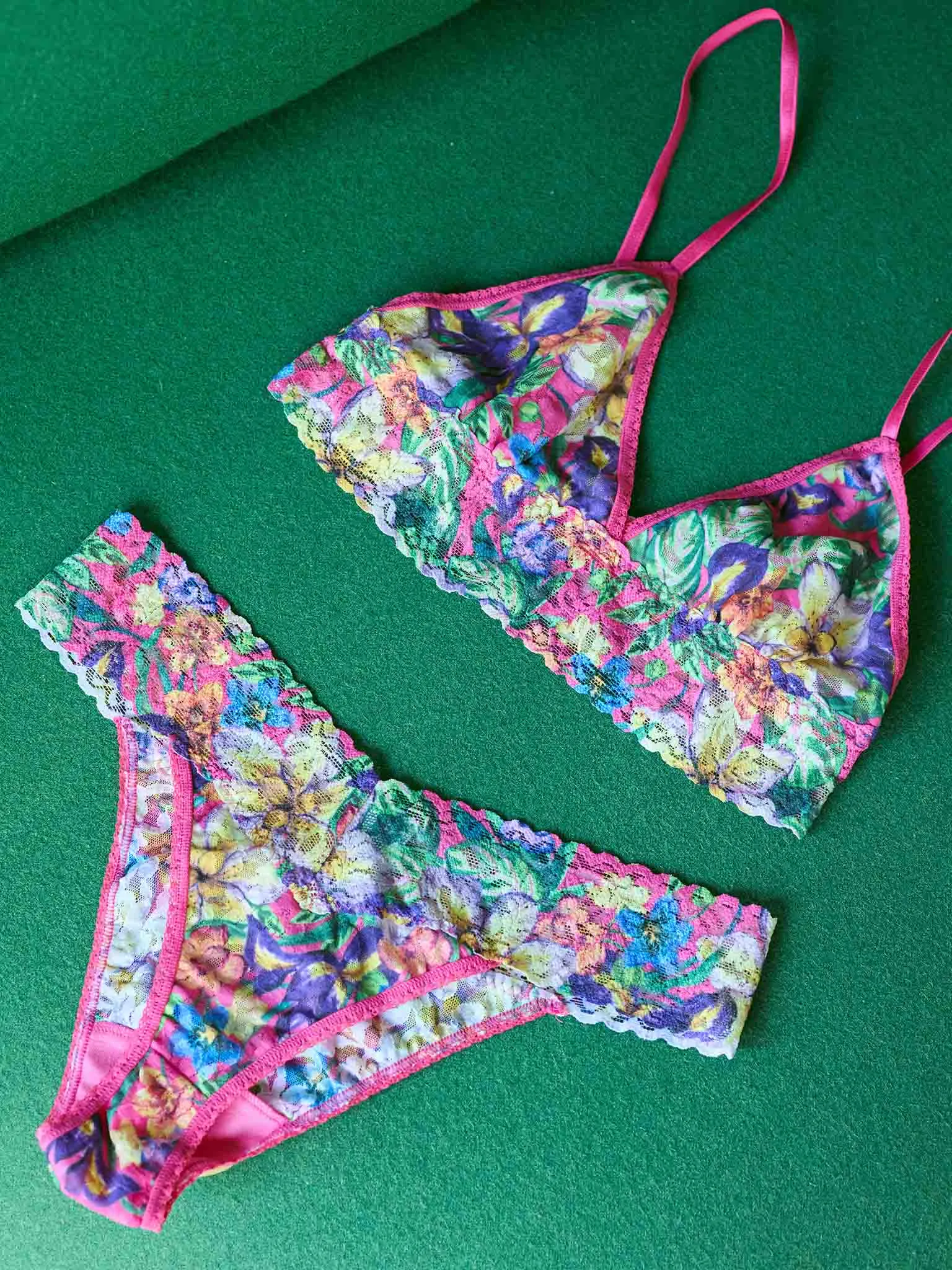 Printed Signature Lace® Original Rise Thong Radiant Pink sold by Hanky Panky product image thumbnail 4