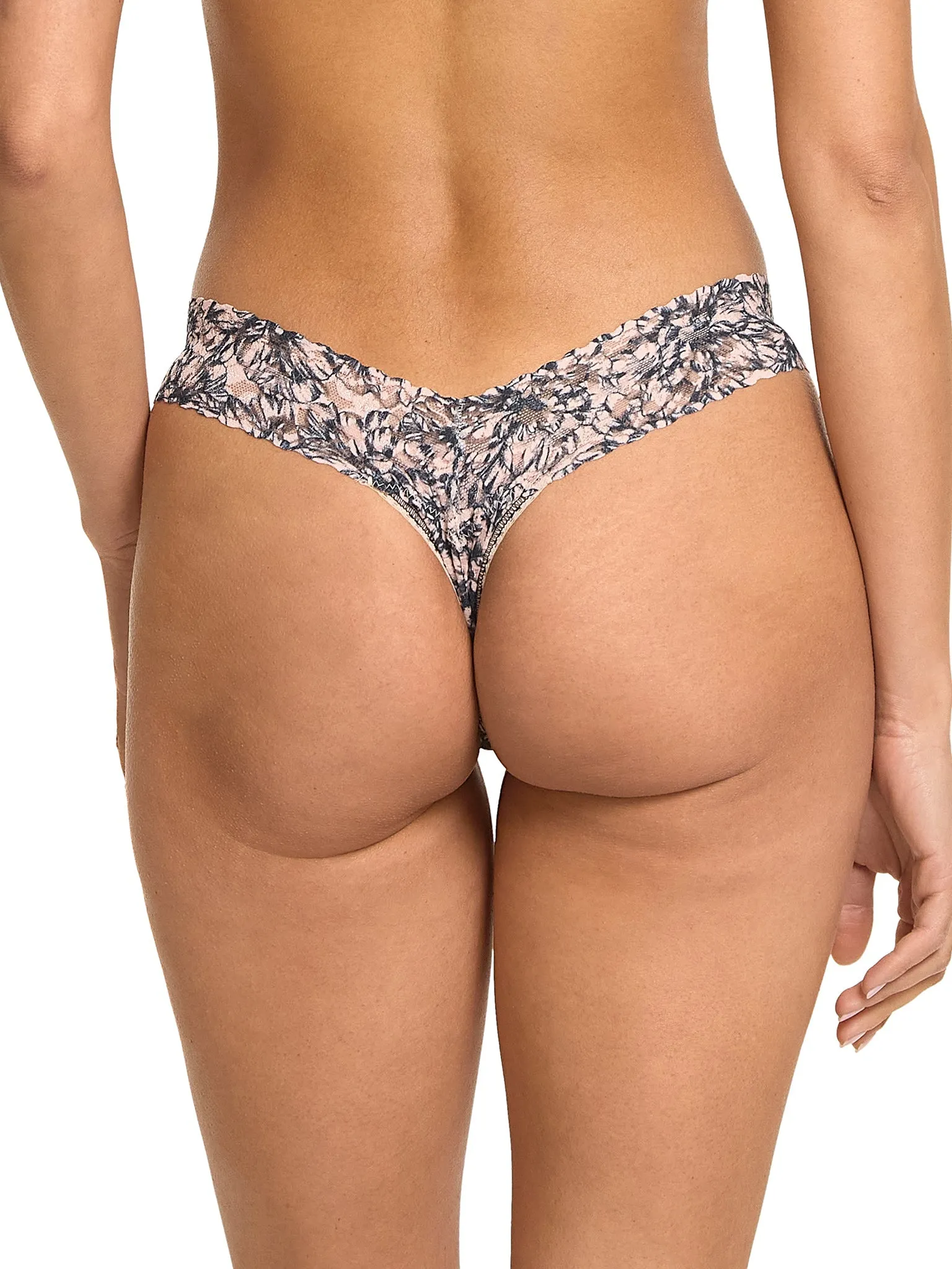 Printed Signature Lace Low Rise Thong Outline Sale sold by Hanky Panky product image thumbnail 2