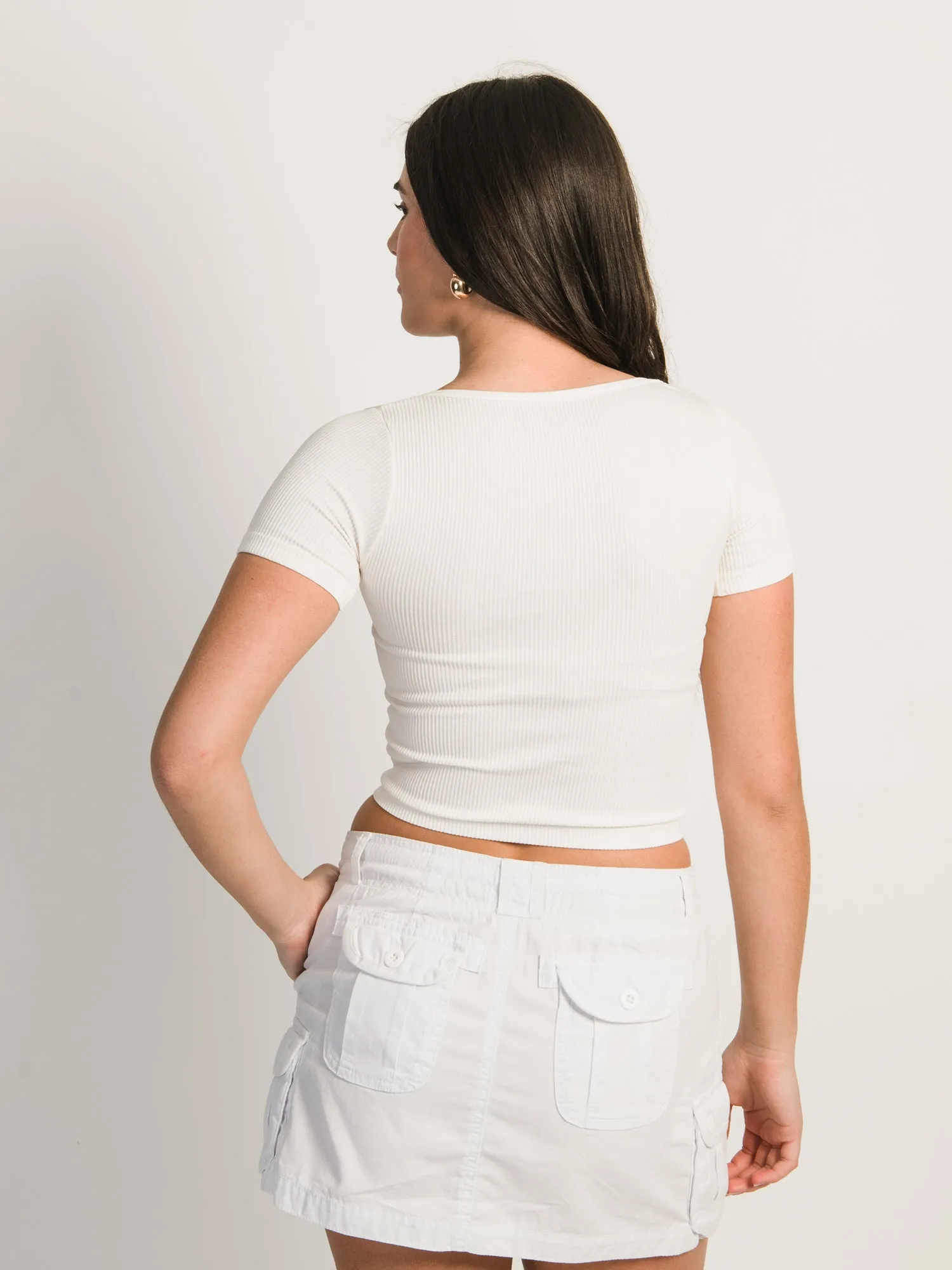 HARLOW SQUARE NECK SEAMLESS TEE - WHITE sold by Harlow product image thumbnail 3