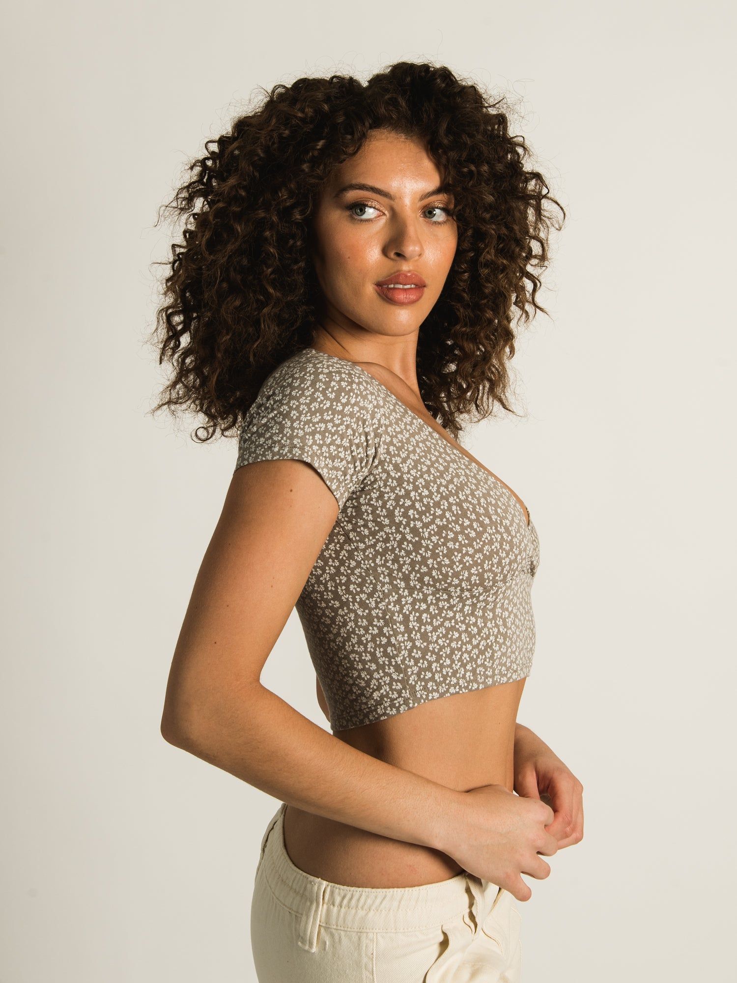 HARLOW DORA DITSY VNECK TEE sold by Harlow product image thumbnail 2