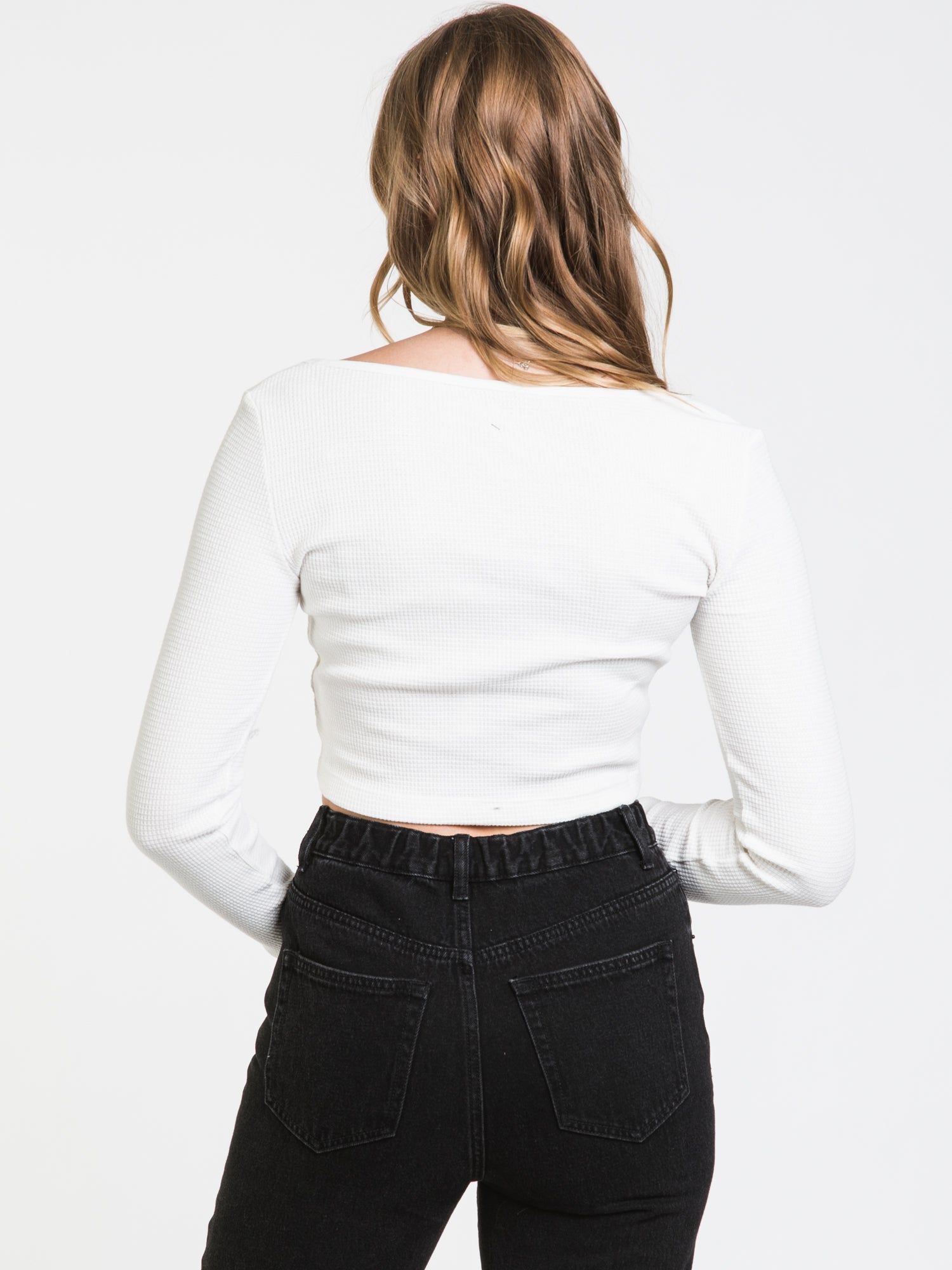 HARLOW KYLIE LONG SLEEVE NOTCH TEE sold by Harlow product image thumbnail 2