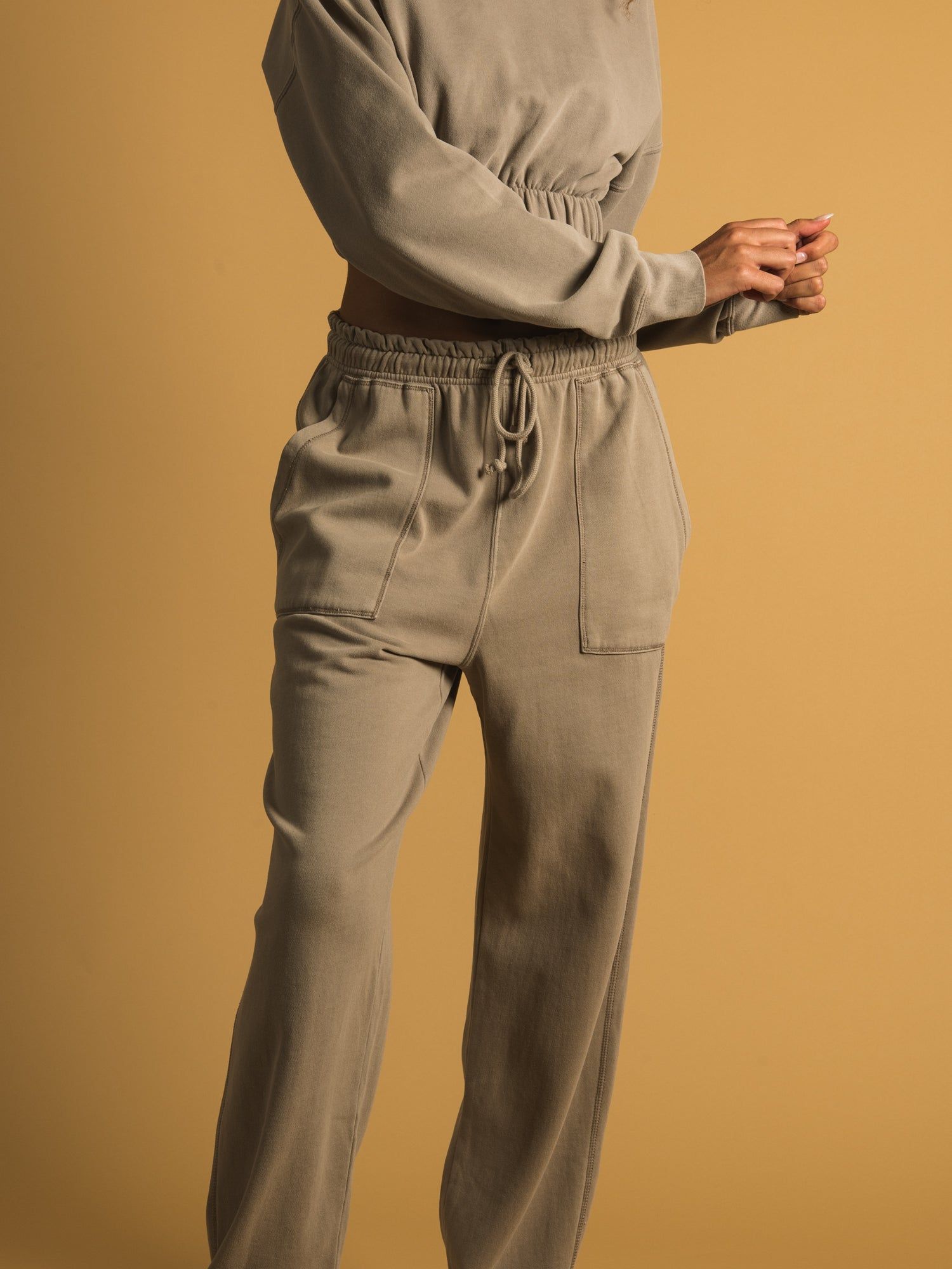 HARLOW HIGH RISE BOYFRIEND JOGGER sold by Harlow product image thumbnail 3