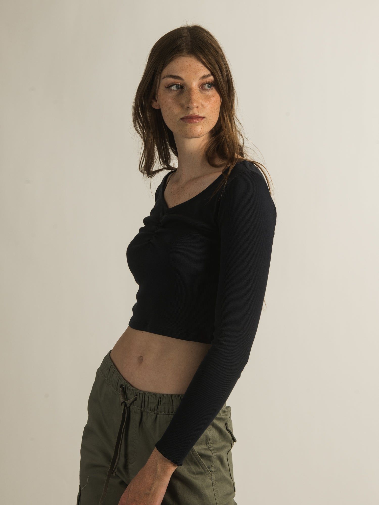 HARLOW KYLIE LONG SLEEVE VNECK sold by Harlow product image thumbnail 3