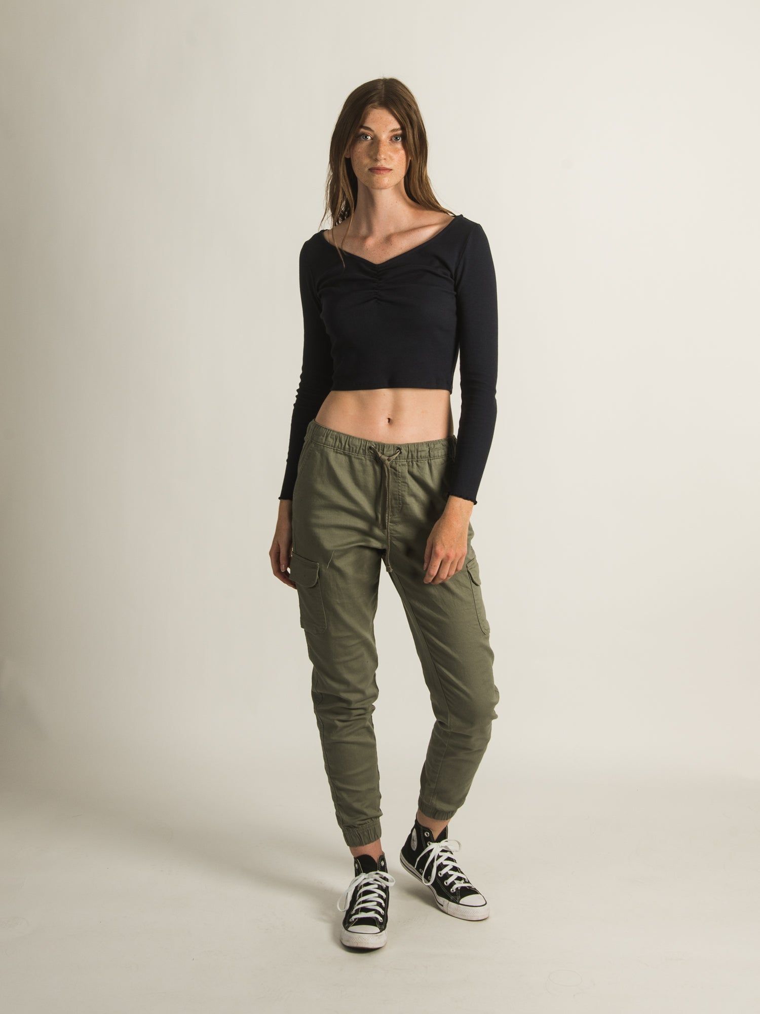 HARLOW KYLIE LONG SLEEVE VNECK sold by Harlow product image thumbnail 2