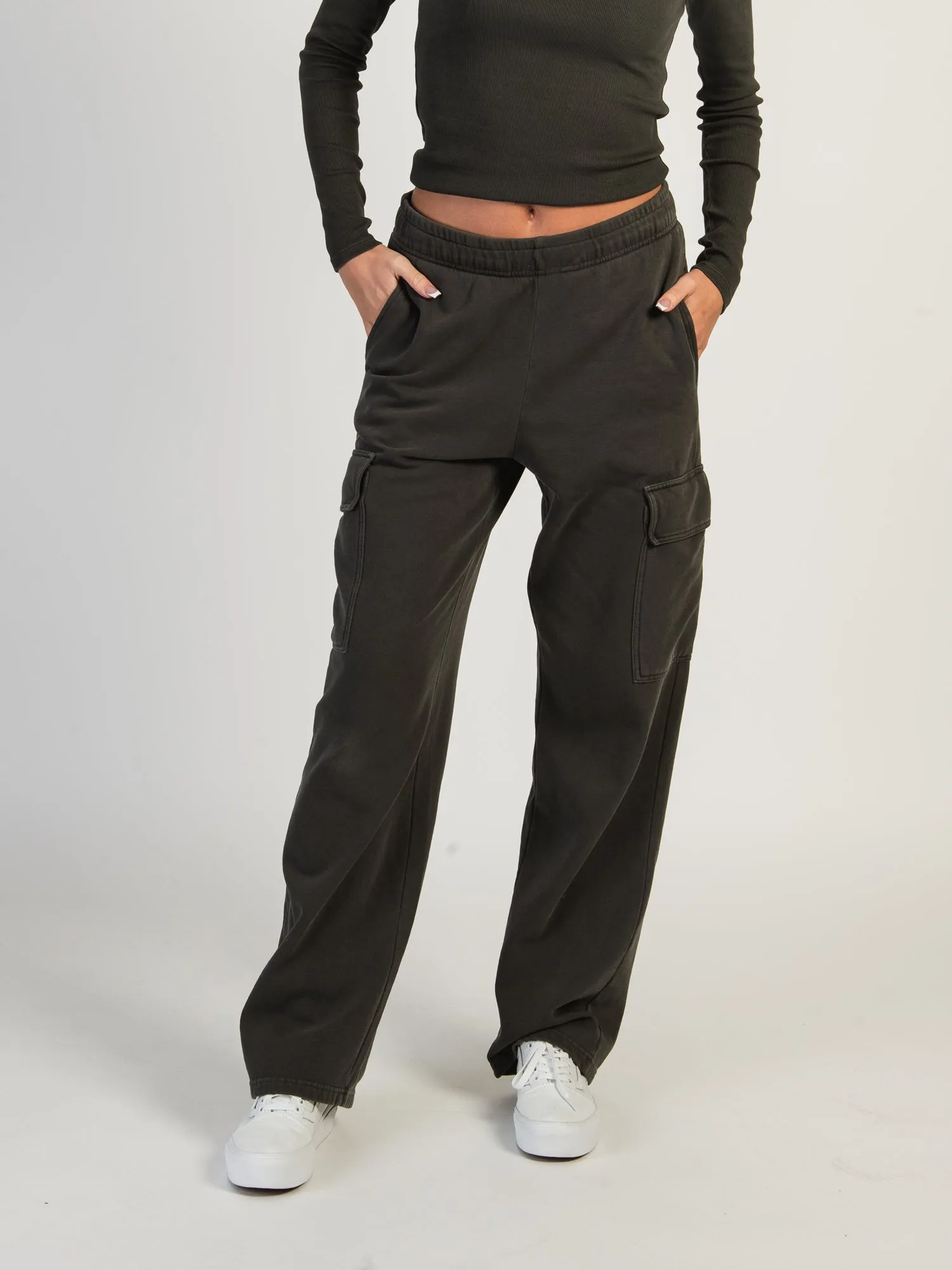 HARLOW ANDI CARGO SWEATPANTS - CHARCOAL sold by Harlow