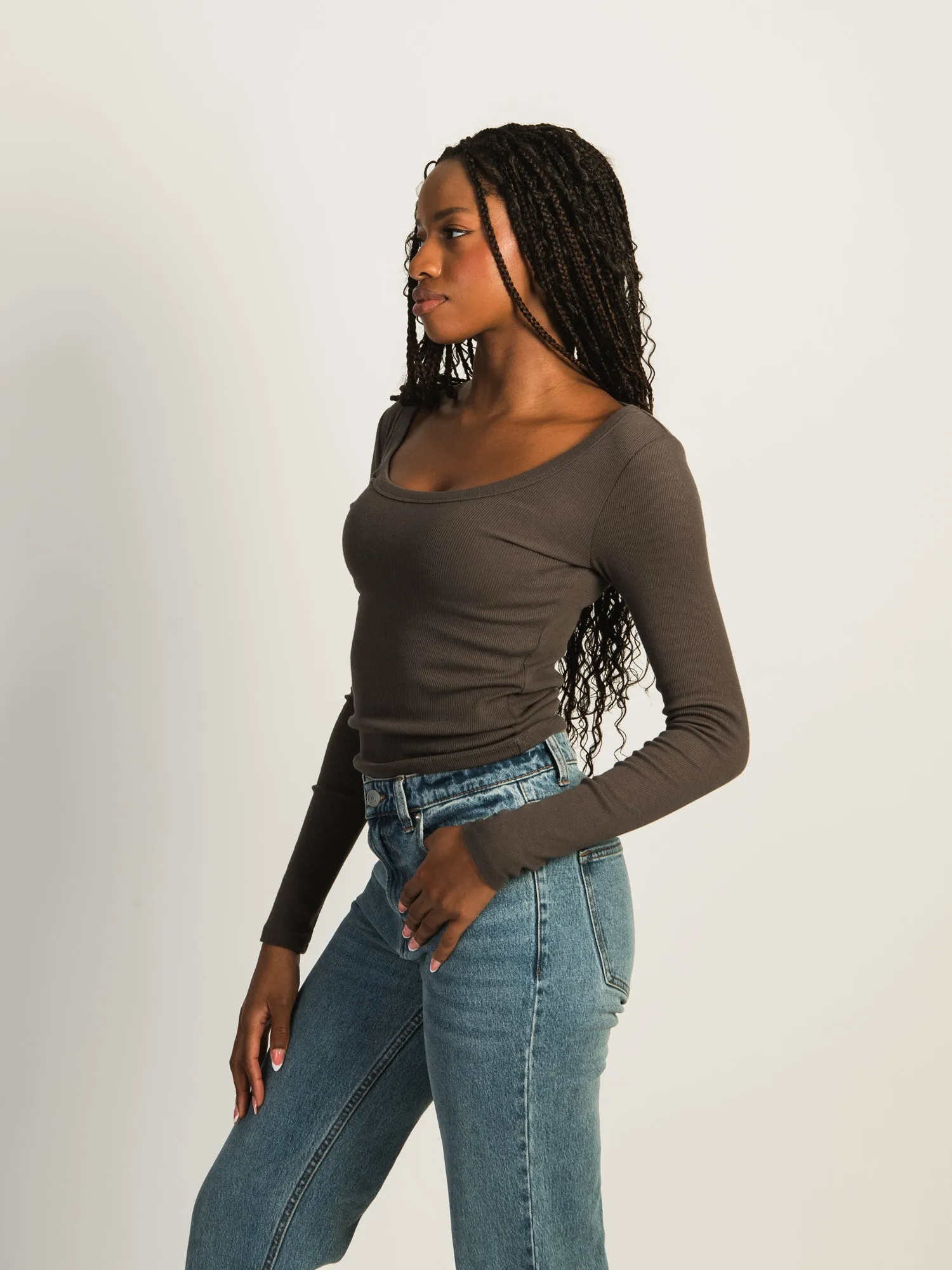 HARLOW ESSENTIAL LONG SLEEVE SCOOPNECK - CHARCOAL sold by Harlow product image thumbnail 2