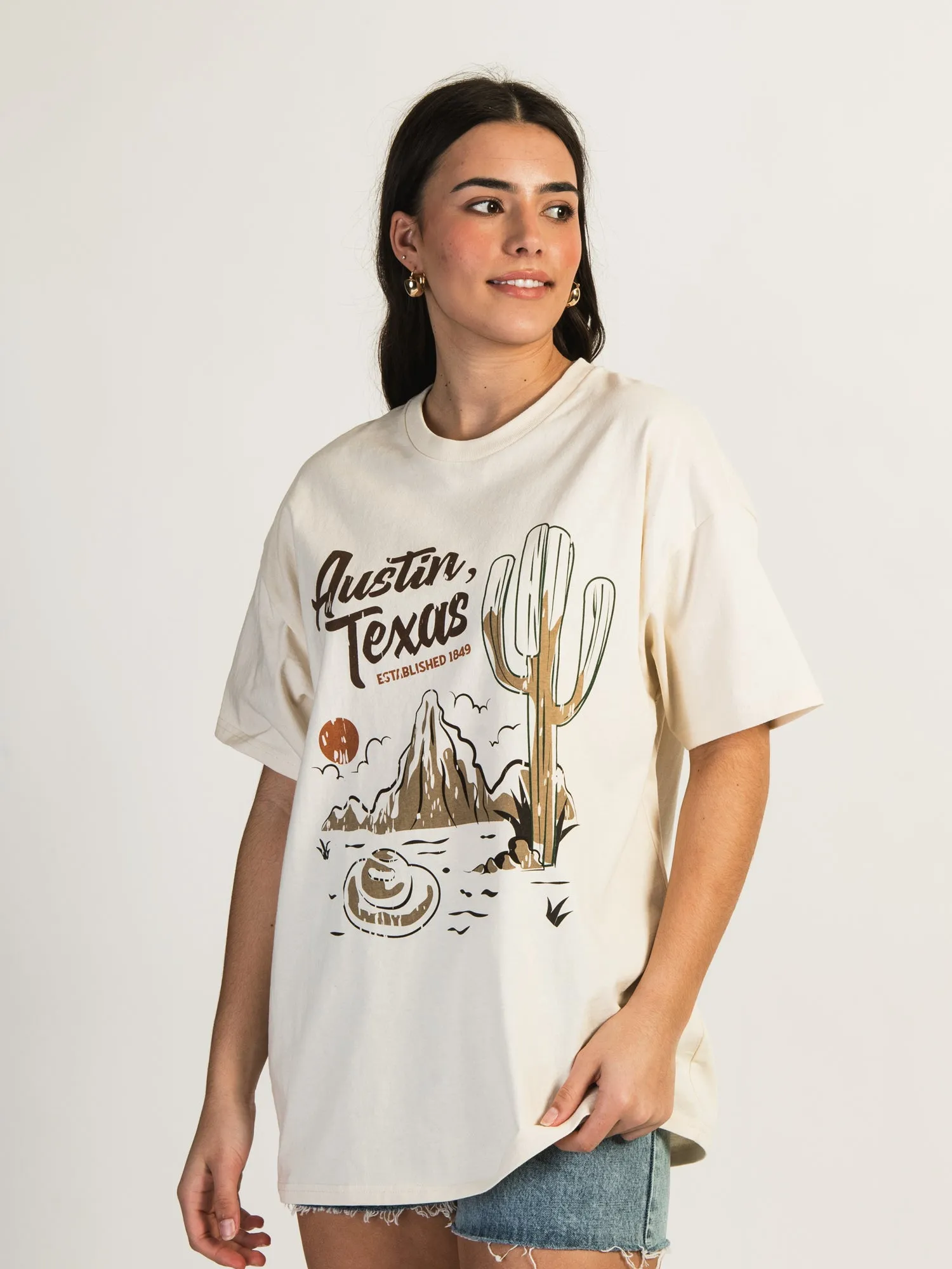 HARLOW SYDNEY OVERSIZED GRAPHIC TEE - AUSTIN TEXAS sold by Harlow product image thumbnail 2
