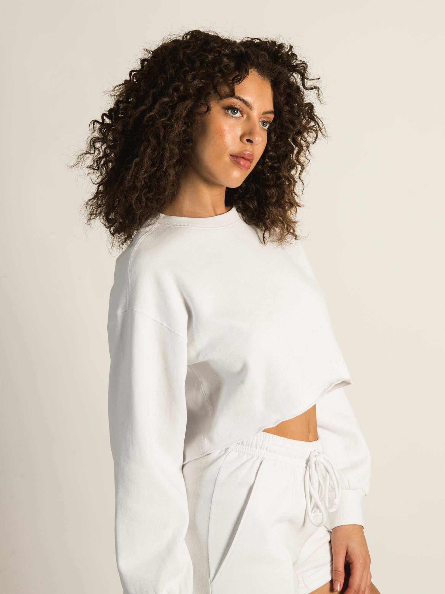 HARLOW GISELLE CROPPED CREW sold by Harlow product image thumbnail 2