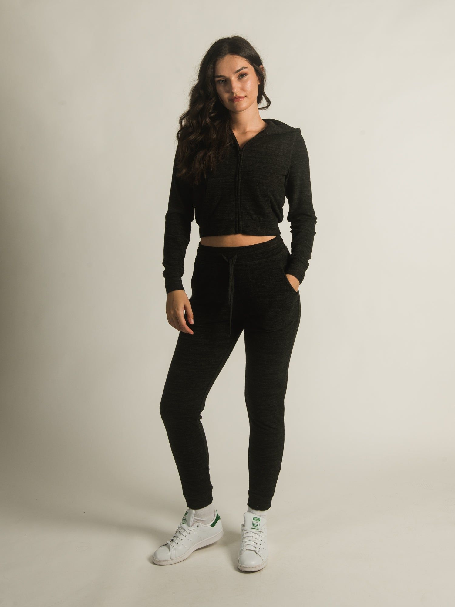 HARLOW OLIVE PLUSH JOGGER sold by Harlow product image thumbnail 2