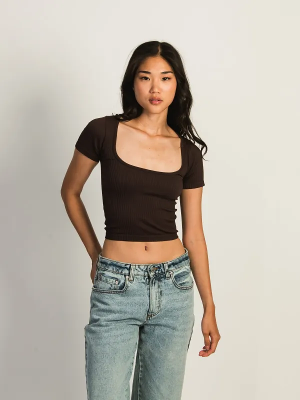 HARLOW SQUARENECK SEAMLESS TEE - CHOCOLATE sold by Harlow