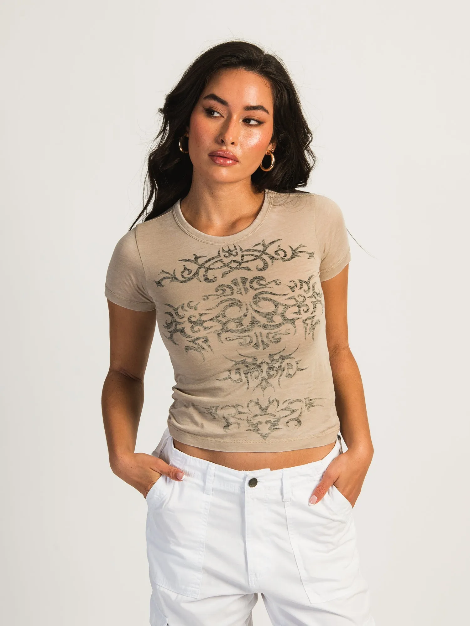 HARLOW STEVIE TEE - BEIGE sold by Harlow