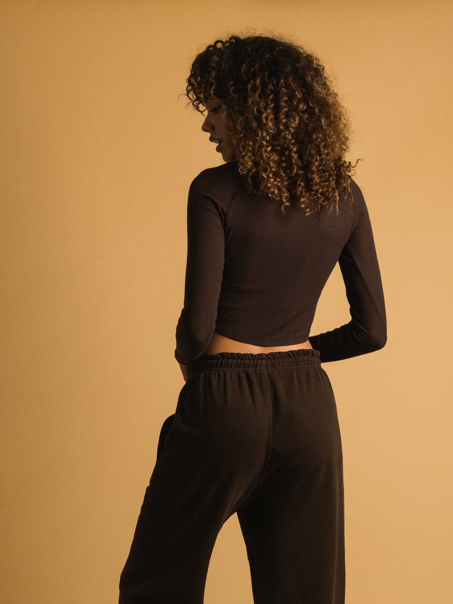 HARLOW HIGH RISE BOYFRIEND JOGGER sold by Harlow product image thumbnail 4