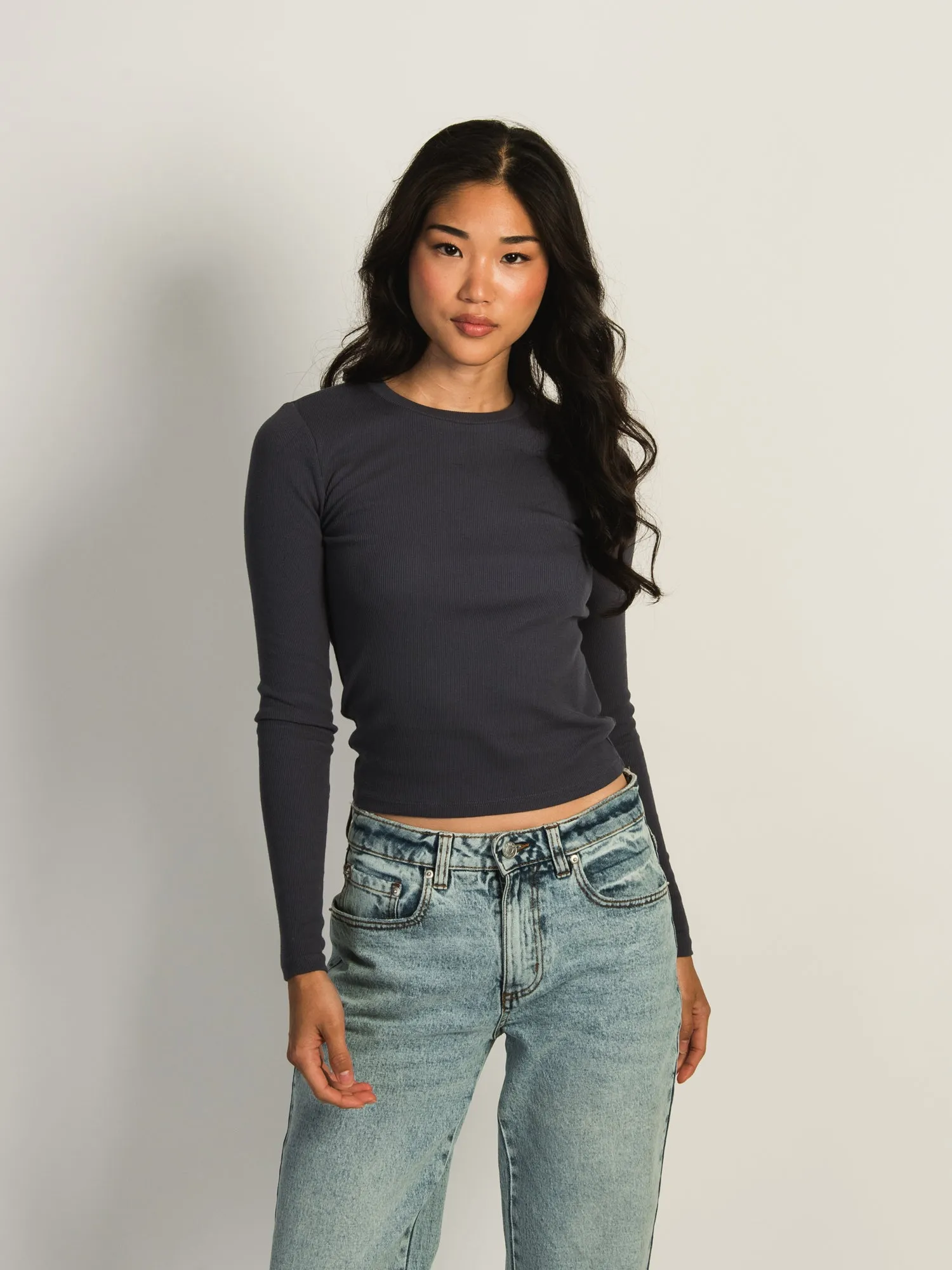 HARLOW ESSENTIAL LONG SLEEVE CREWNECK - NAVY sold by Harlow