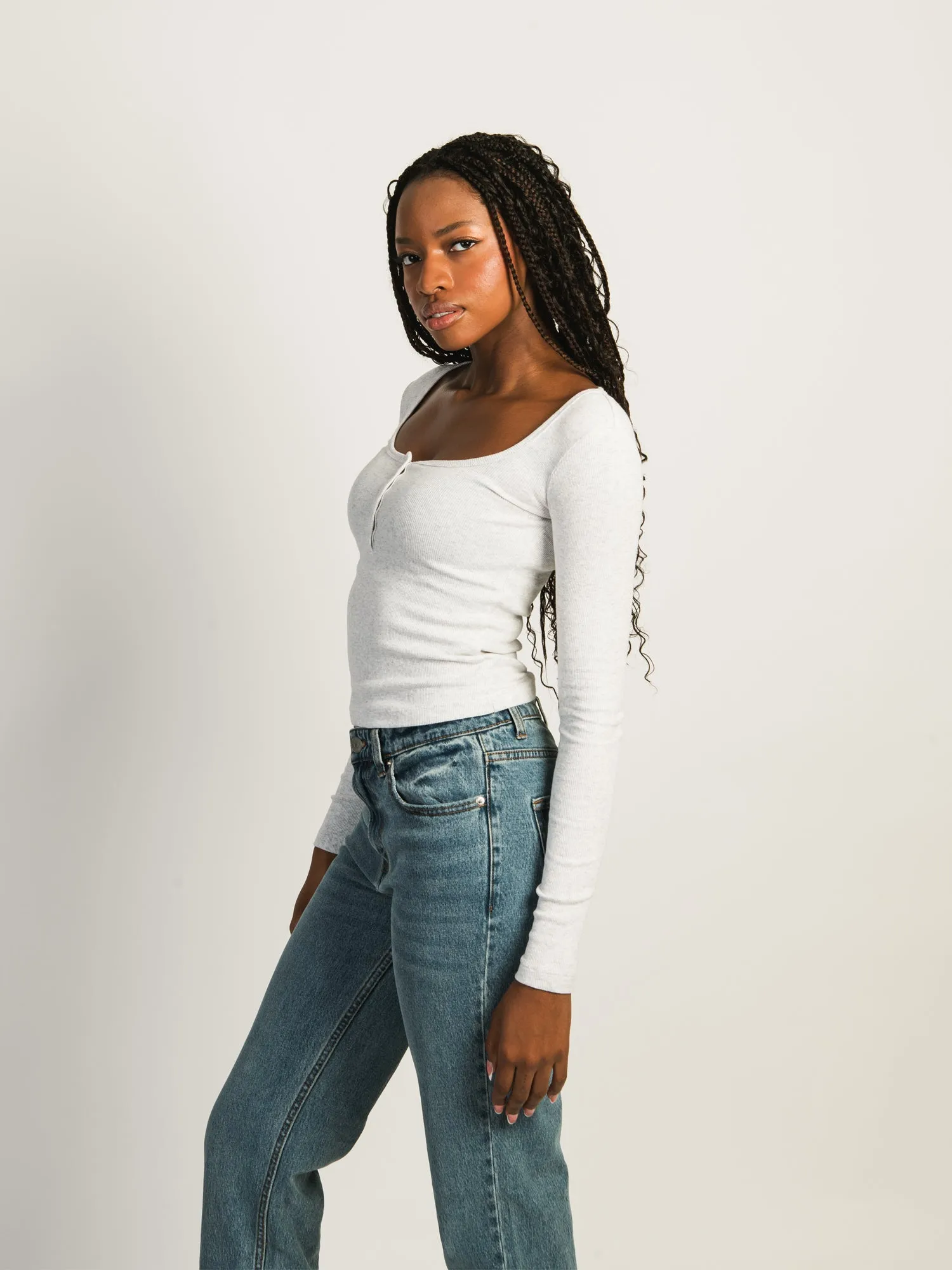 HARLOW DAPHNE LONG SLEEVE MELANGE HENLEY - CLOUD sold by Harlow product image thumbnail 2