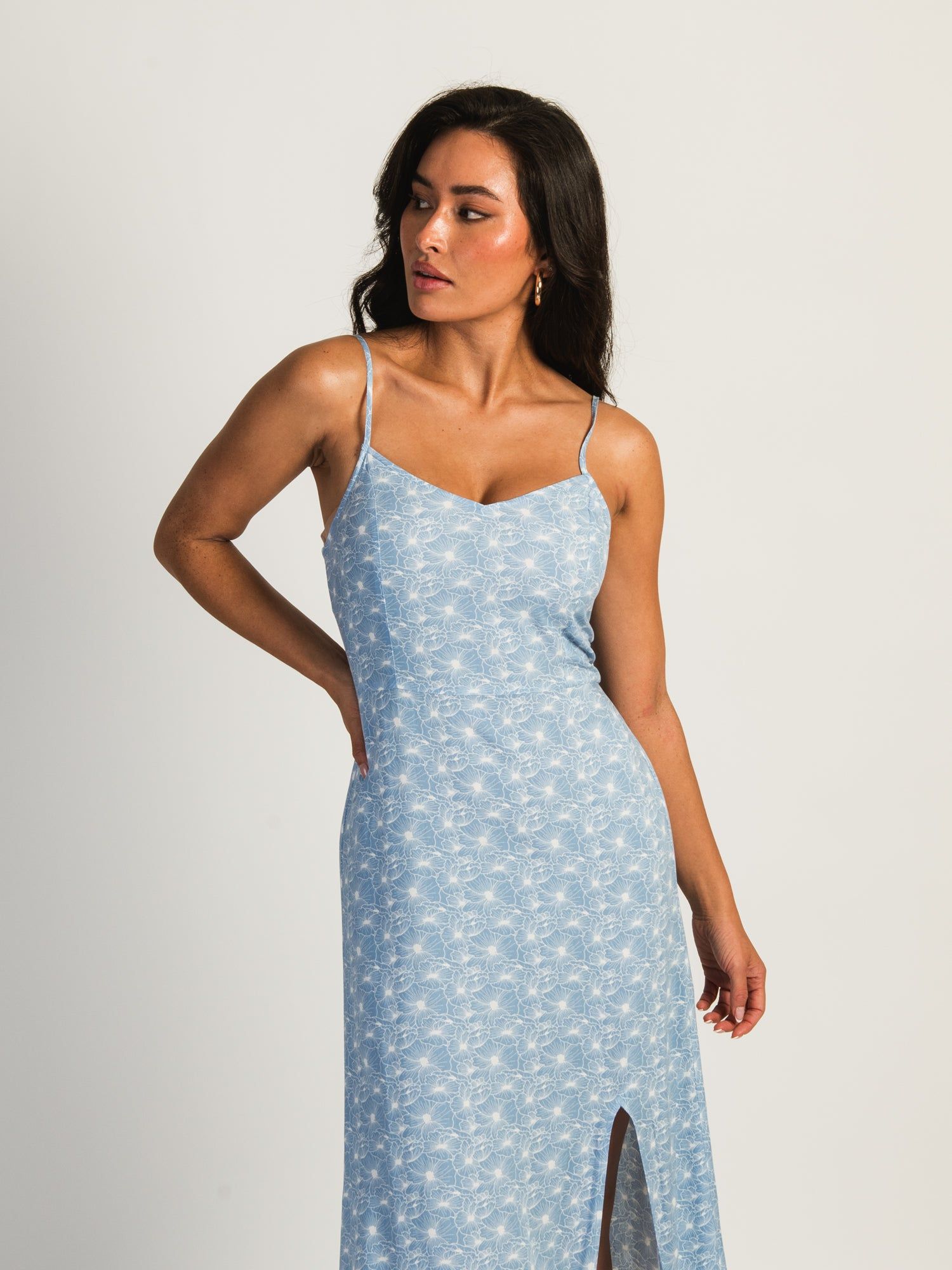 HARLOW MALIA SLIT PRINT DRESS - BABY BLUE sold by Harlow product image thumbnail 2