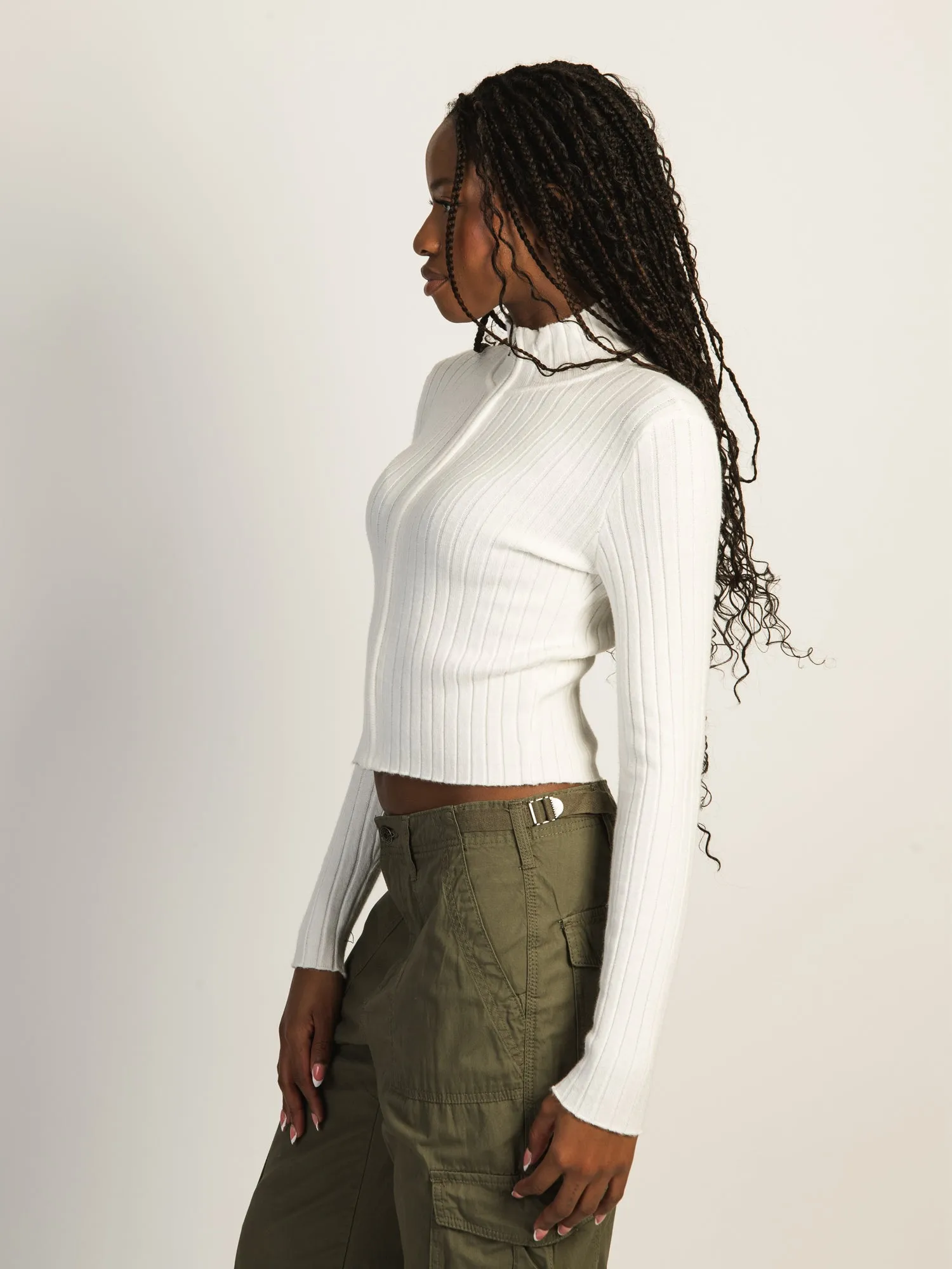 HARLOW RIBBED MOCKNECK ZIP UP - OFF WHITE sold by Harlow product image thumbnail 2