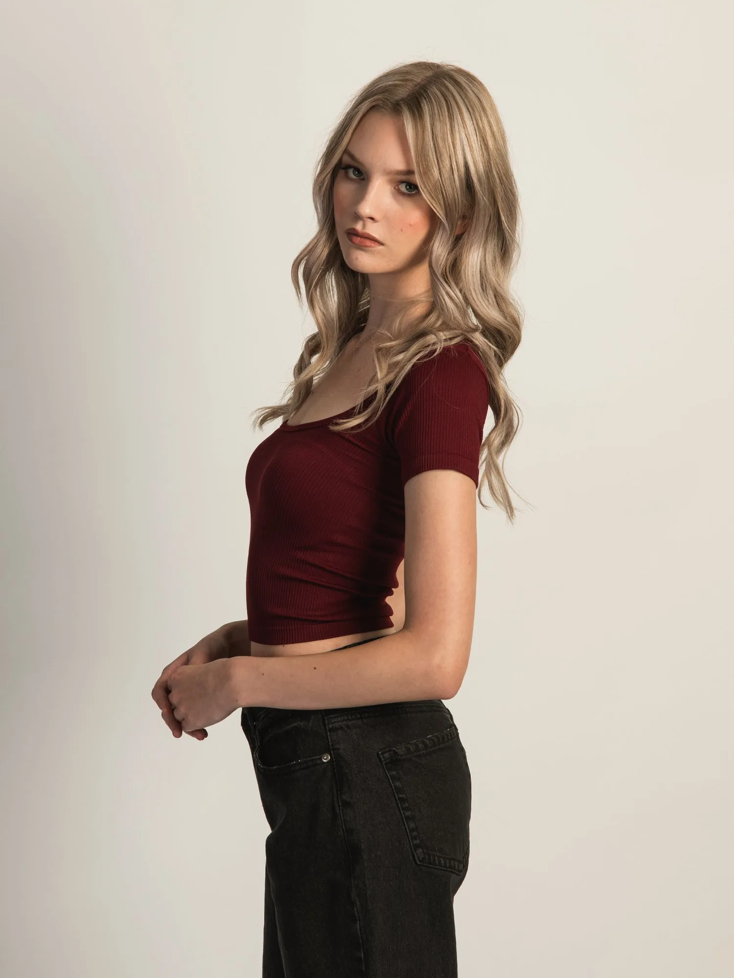 HARLOW SQUARENECK SEAMLESS TEE - BURGUNDY sold by Harlow product image thumbnail 2