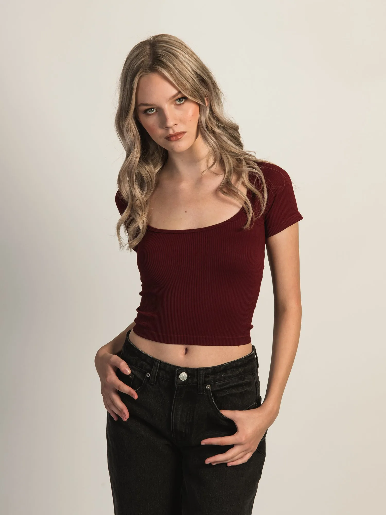 HARLOW SQUARENECK SEAMLESS TEE - BURGUNDY sold by Harlow