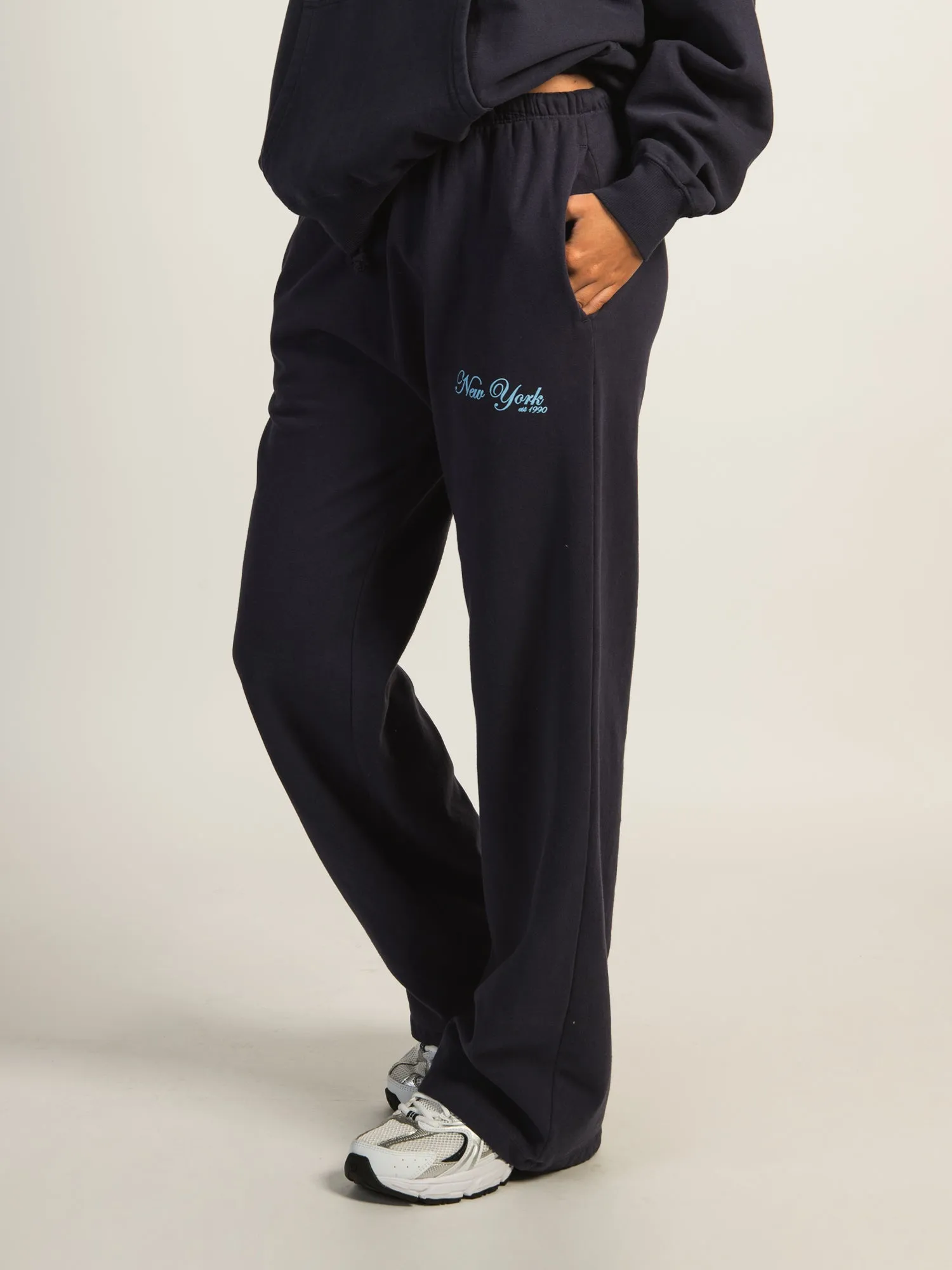 HARLOW STELLA STRAIGHT LEG SWEATPANT - NEW YORK sold by Harlow product image thumbnail 3