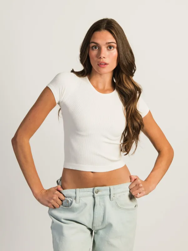 HARLOW RIBBED SEAMLESS TEE - WHITE sold by Harlow