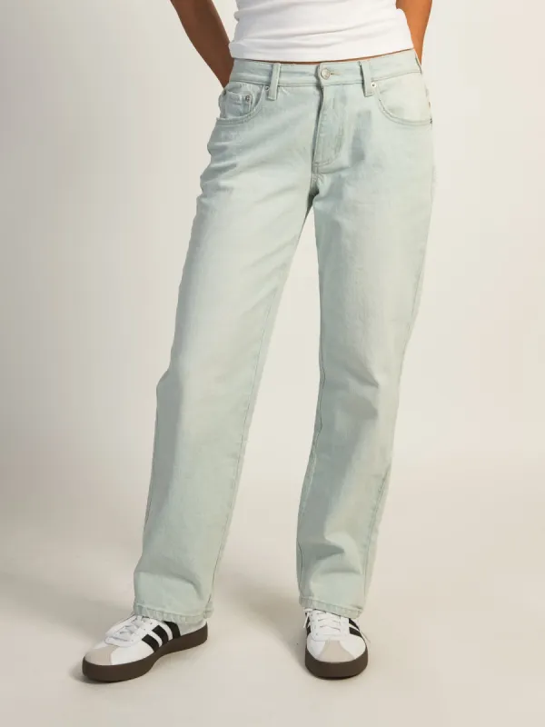 HARLOW BAGGY JEAN sold by Harlow