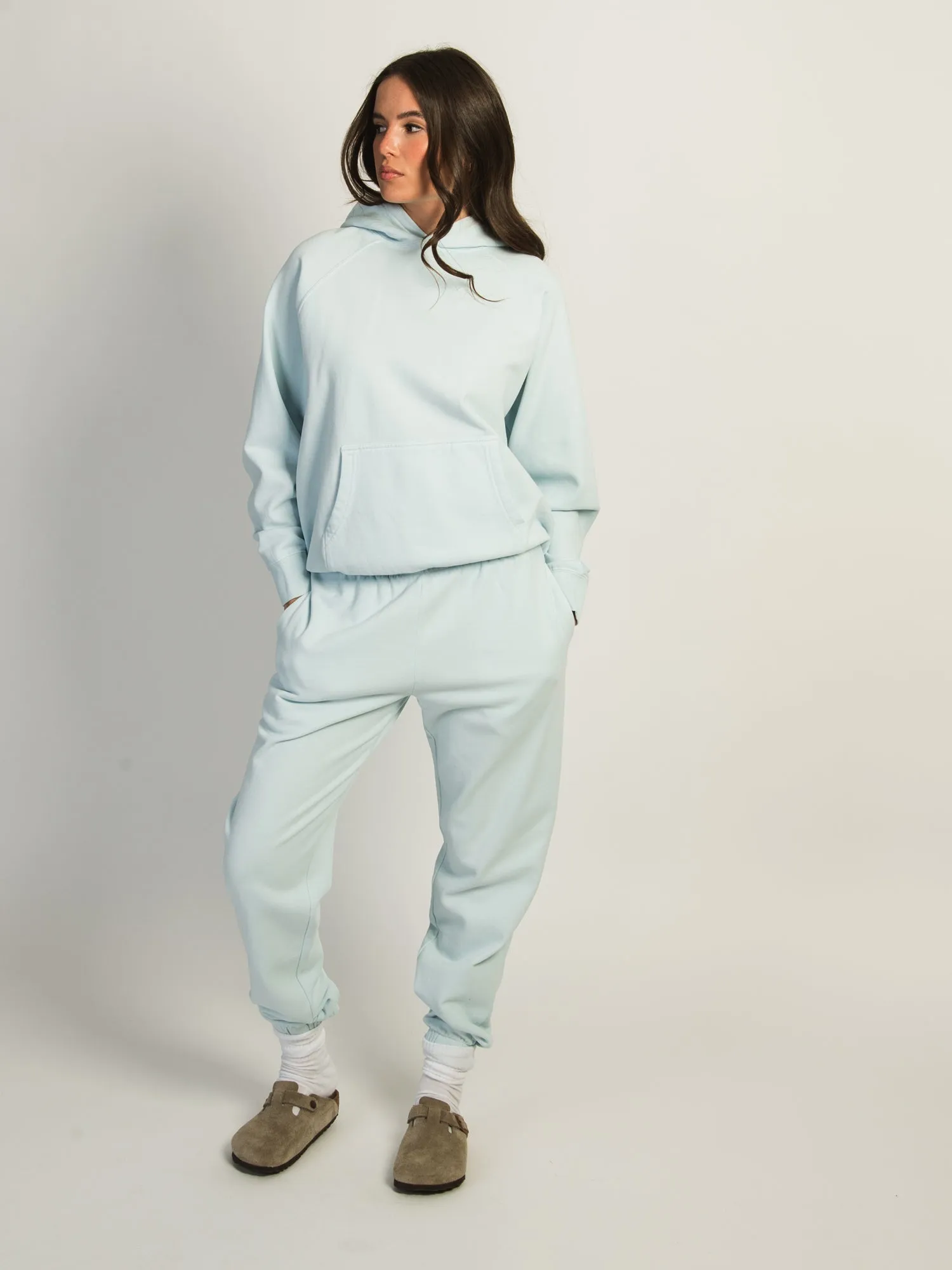 HARLOW JORDANA RELAXED SWEATPANTS - LIGHT BLUE sold by Harlow product image thumbnail 2
