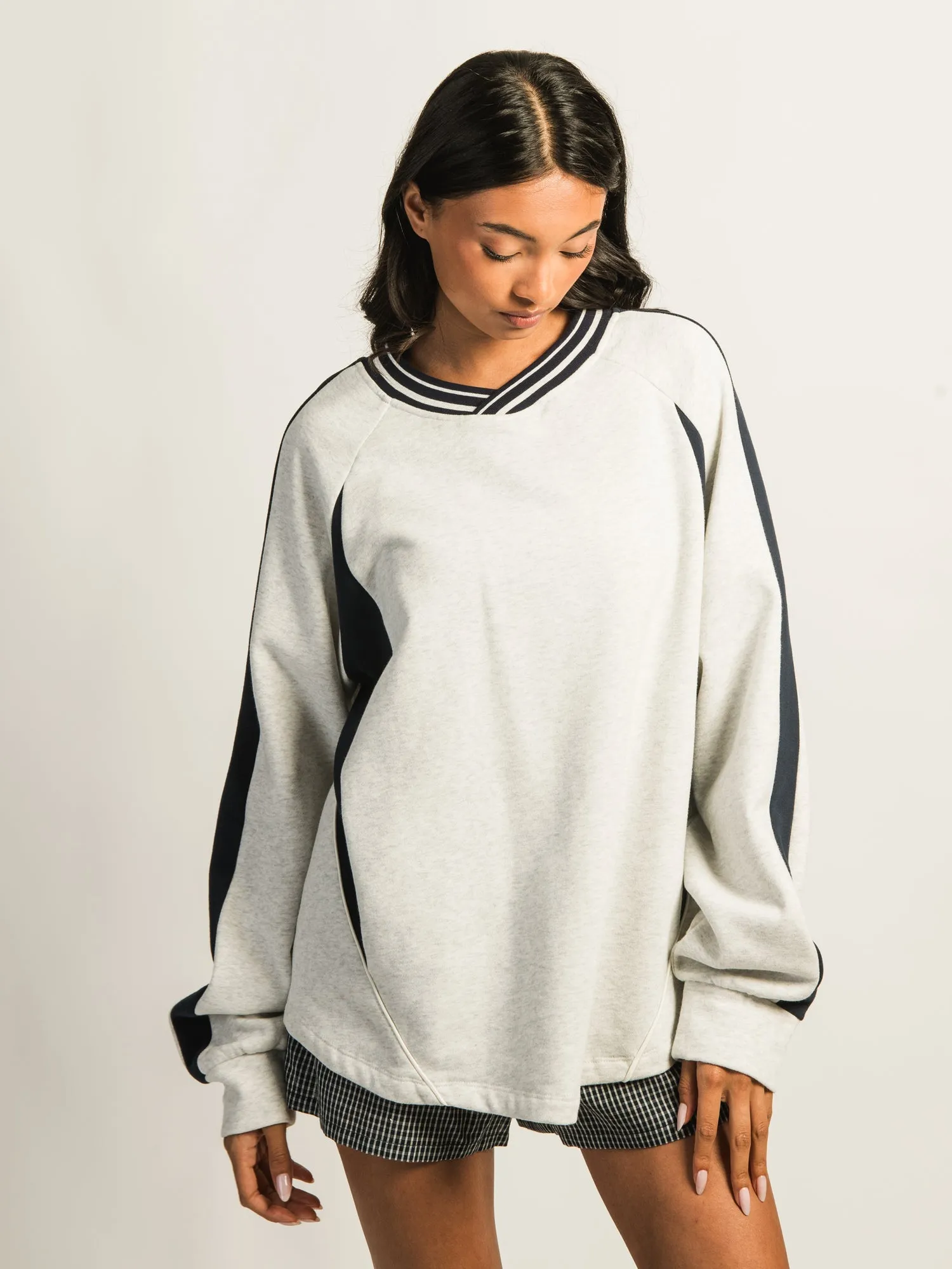 HARLOW CHARLIE CREWNECK - CLOUD sold by Harlow product image thumbnail 4