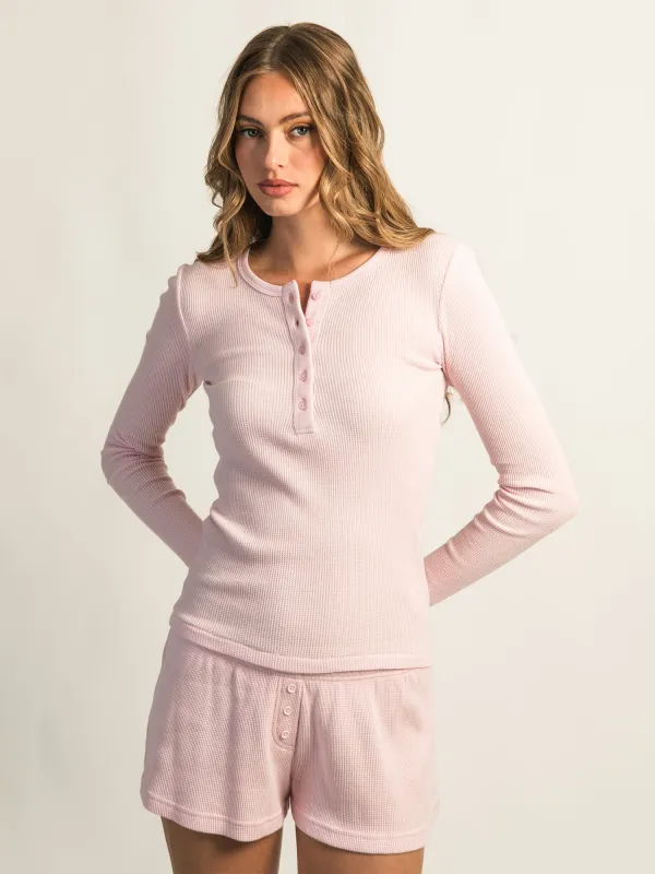HARLOW WINNIE WAFFLE HENLEY - LIGHT PINK sold by Harlow