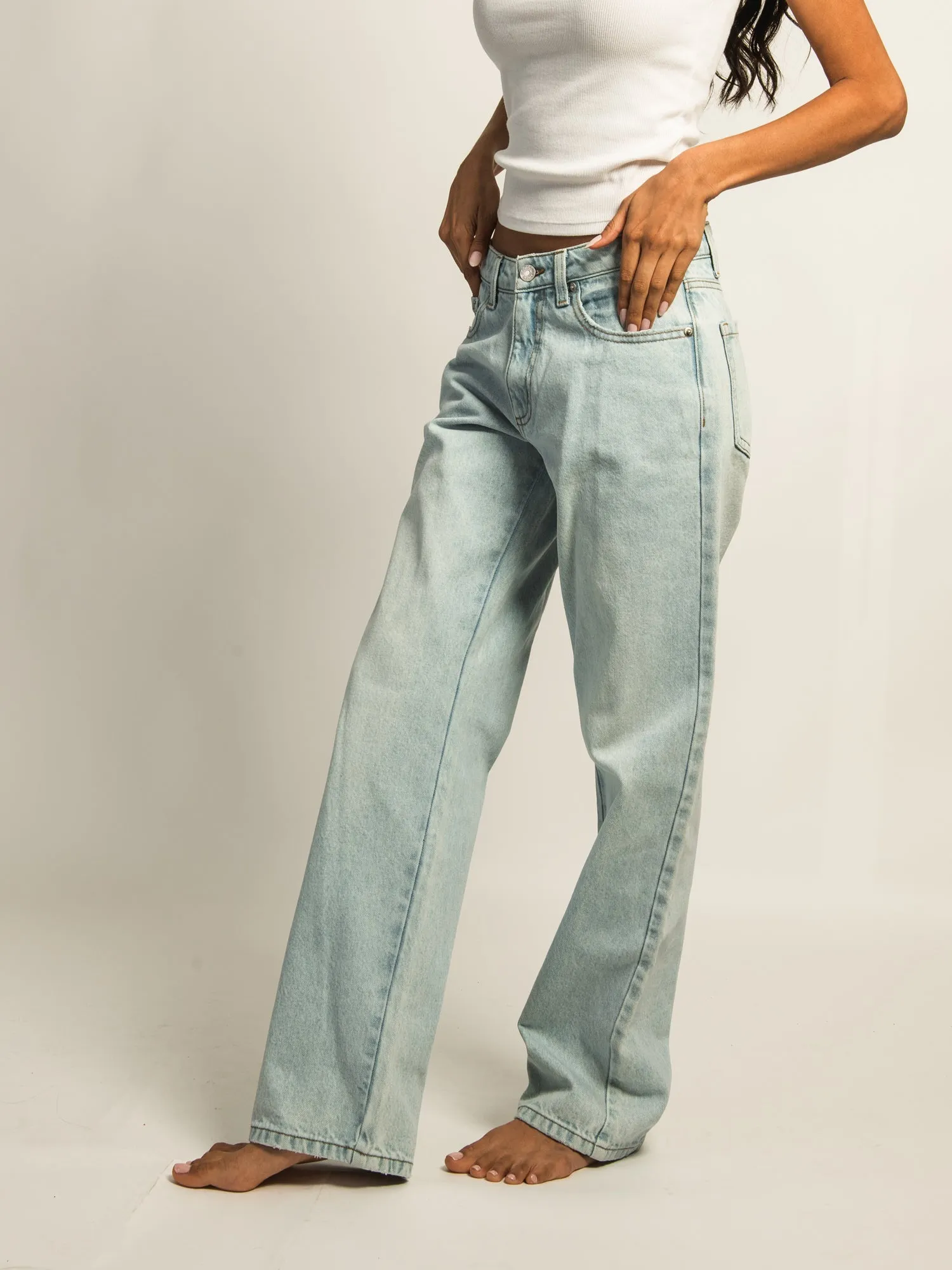 HARLOW BAGGY JEAN - LIGHT WASH DENIM sold by Harlow product image thumbnail 4