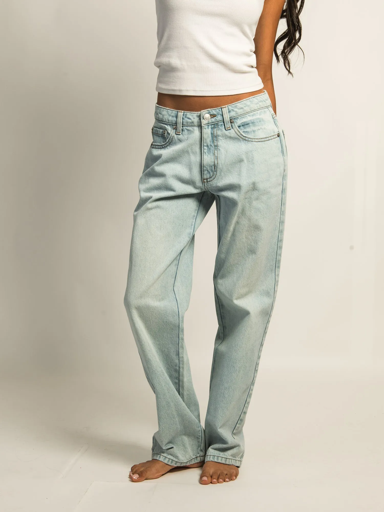 HARLOW BAGGY JEAN - LIGHT WASH DENIM sold by Harlow product image thumbnail 2