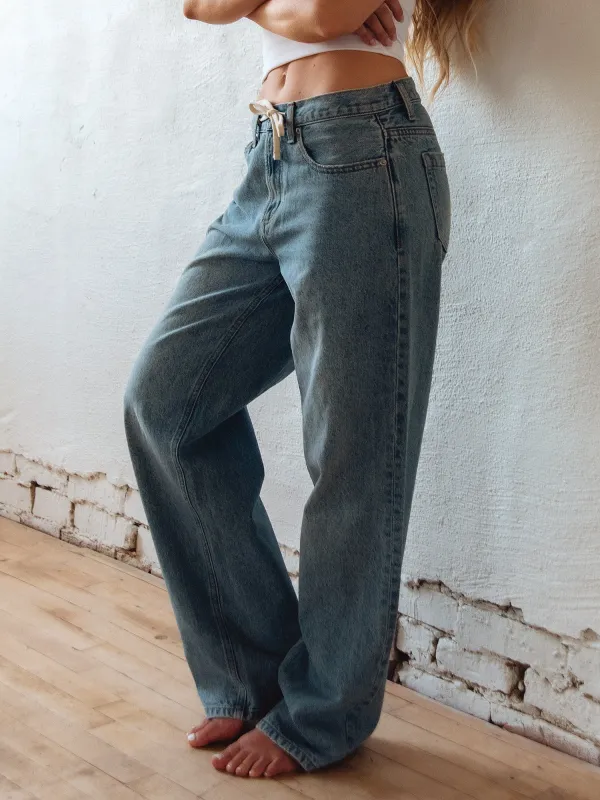 HARLOW BAGGY BOYFRIEND JEAN TIE WAIST - MID WASH sold by Harlow
